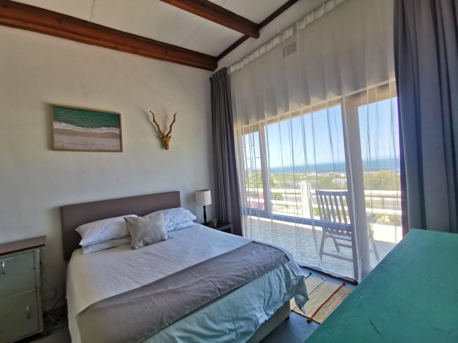 Room 1 — Photo of the whole room