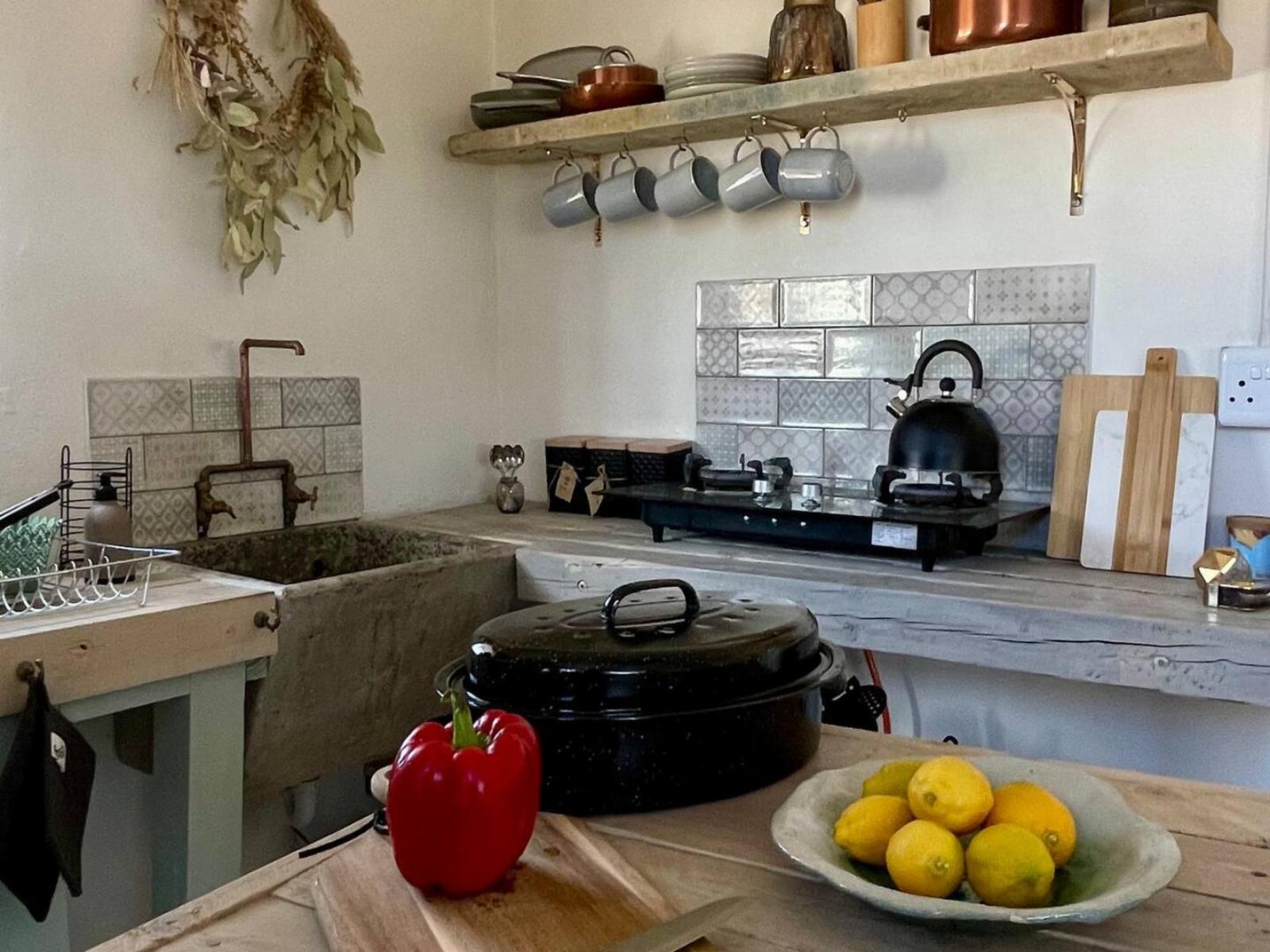 Room 5 — Kitchenette
