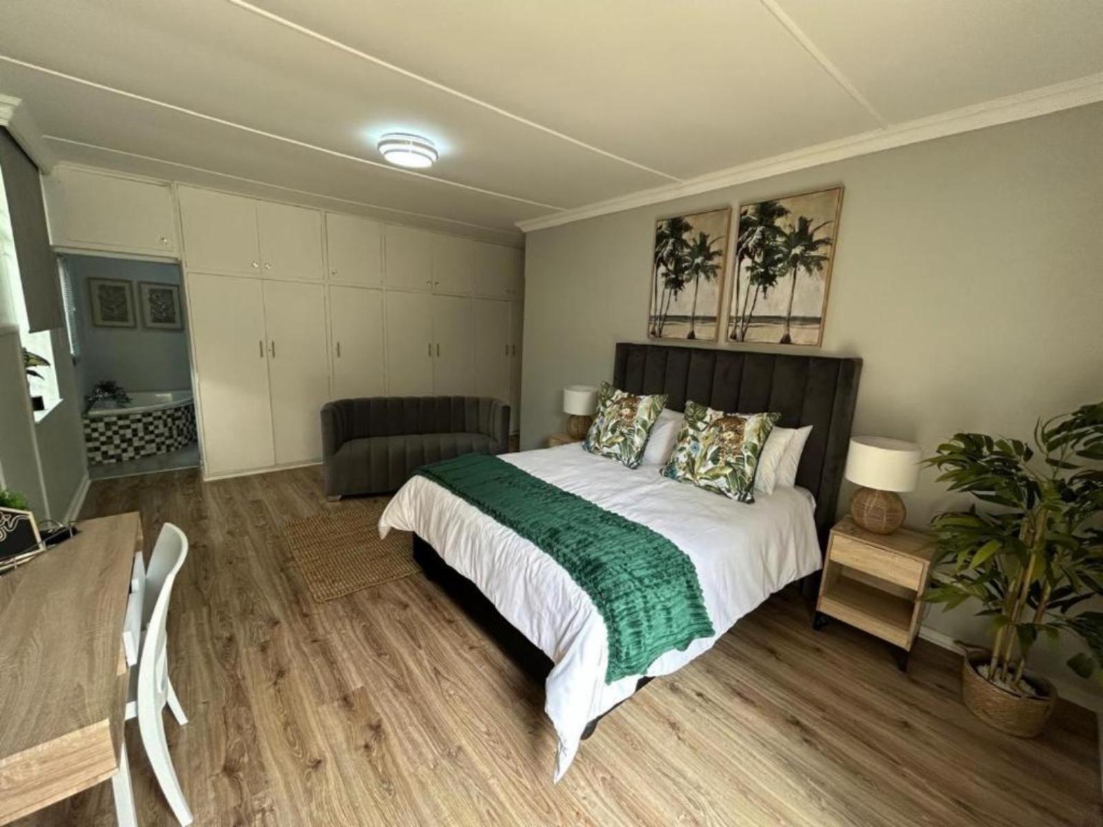 Room 1 — Photo of the whole room