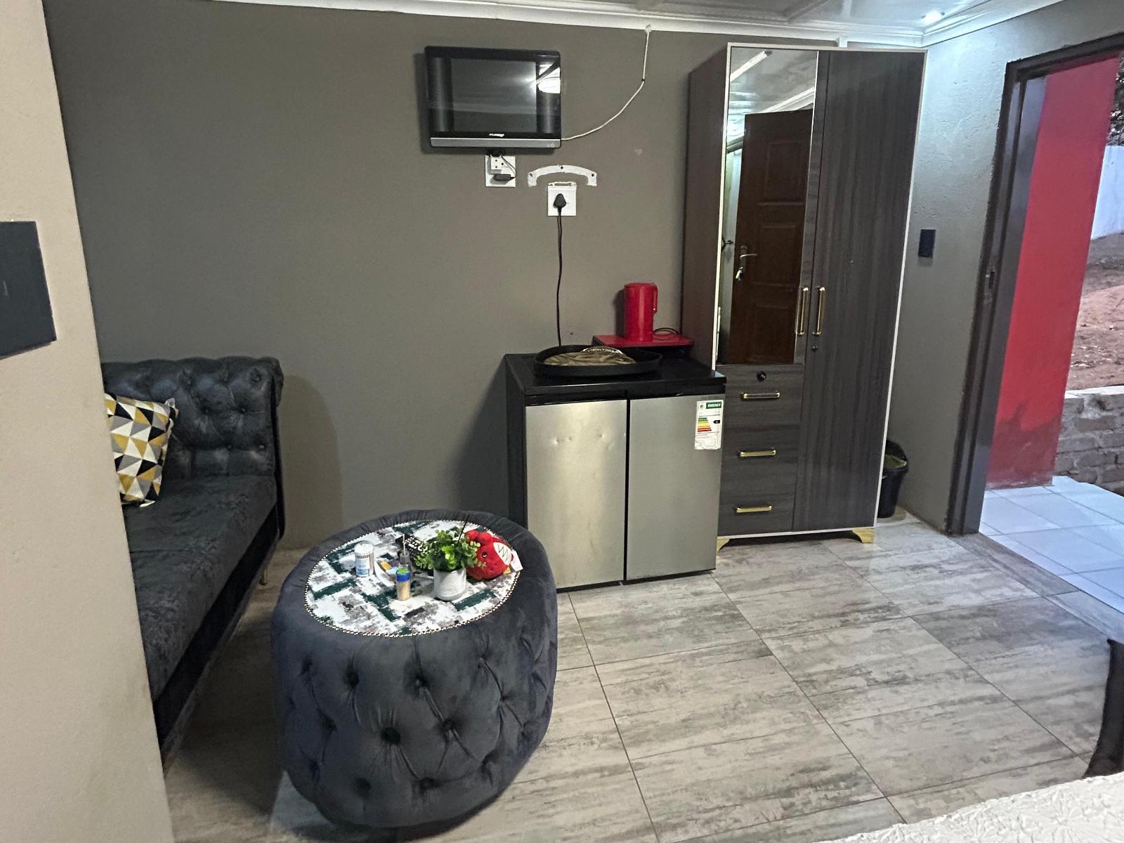 Room 1 — Photo of the whole room
