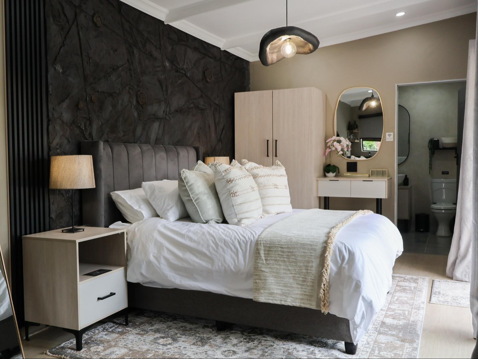 Room 1 — Decorative detail