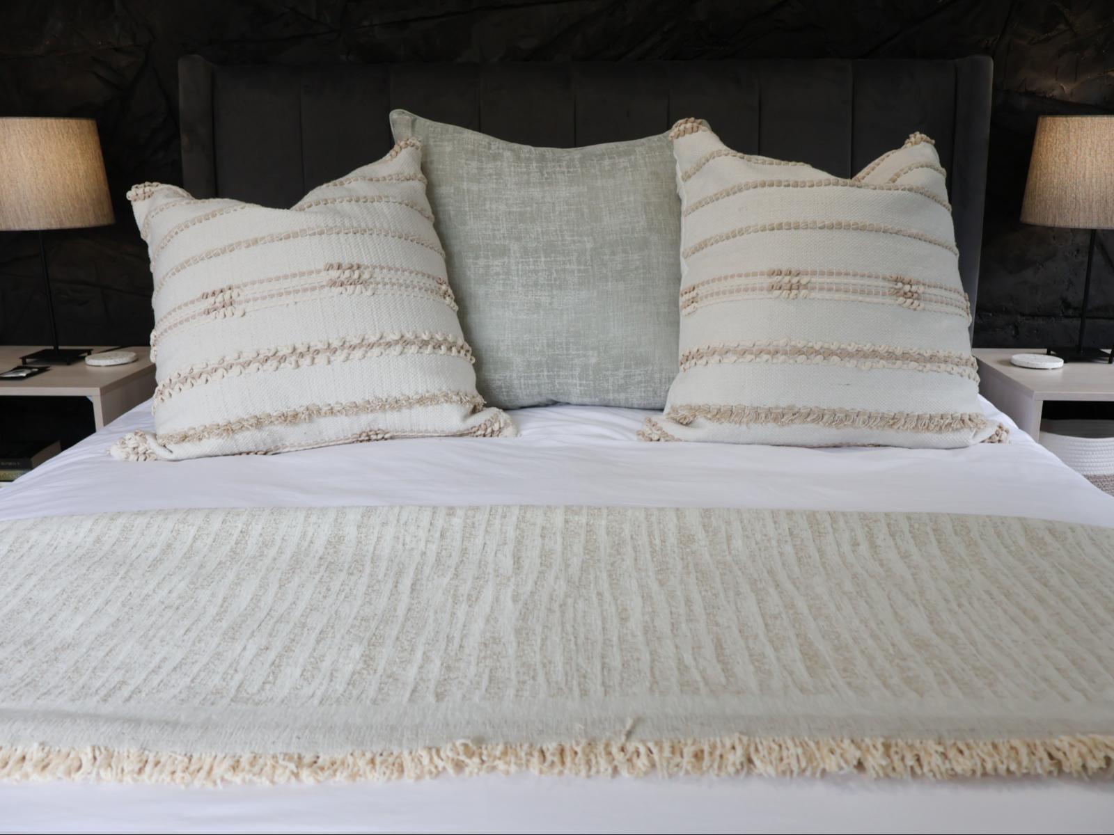 Room 5 — Bed