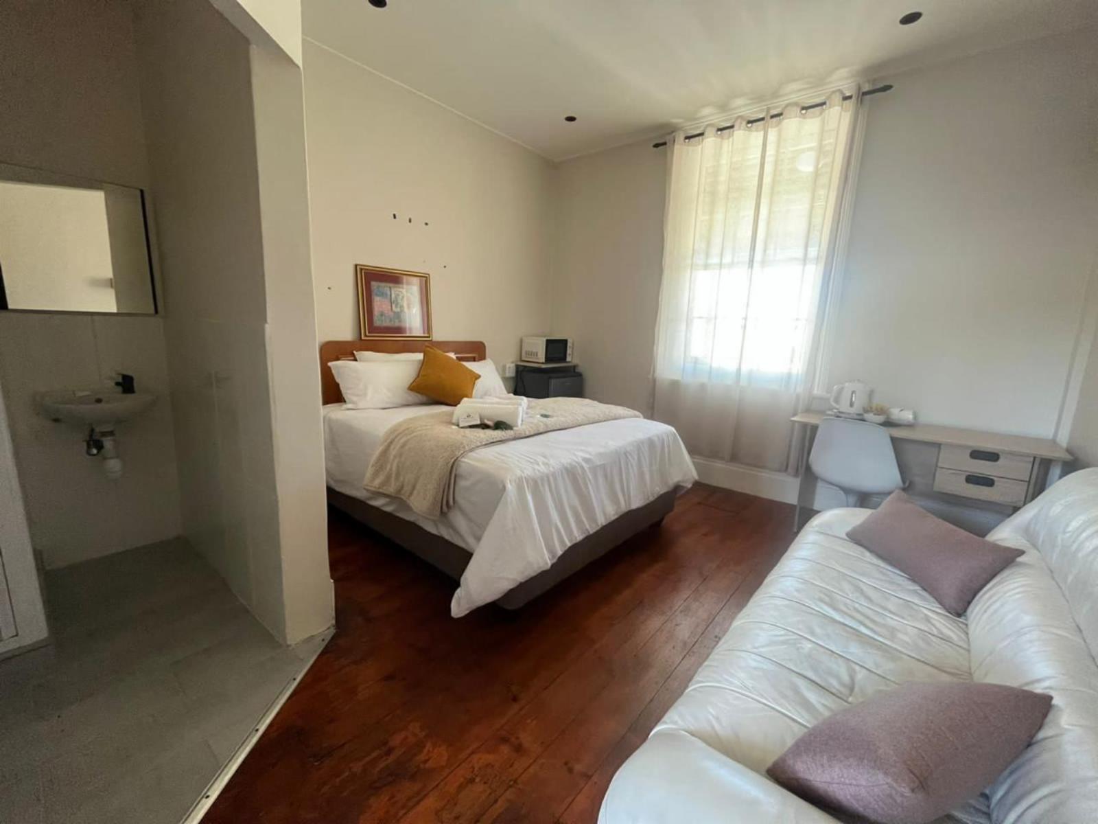 Room 1 — Photo of the whole room
