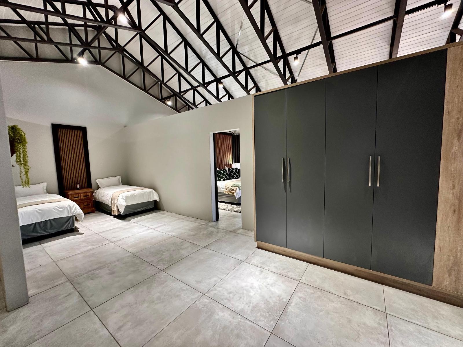 Room 1 — Photo of the whole room