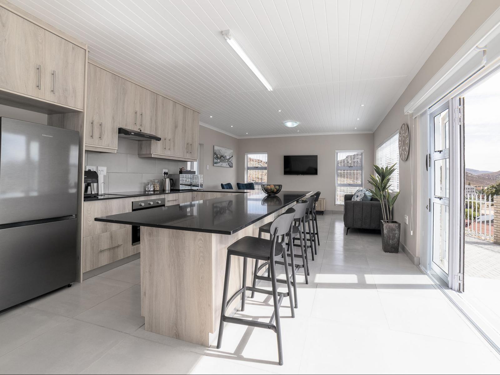 Room 1 — Kitchenette