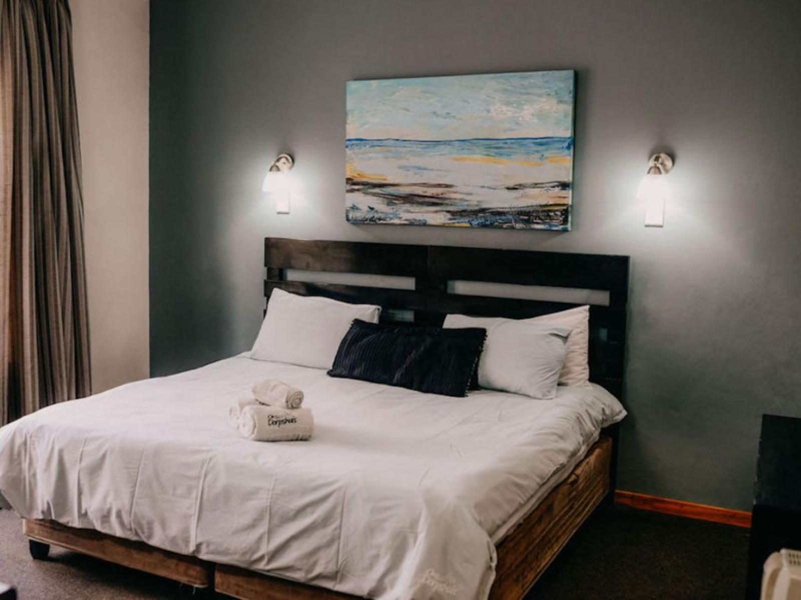 Room 1 — Photo of the whole room