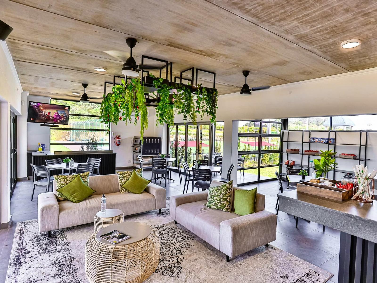 Communal lounge/ TV room