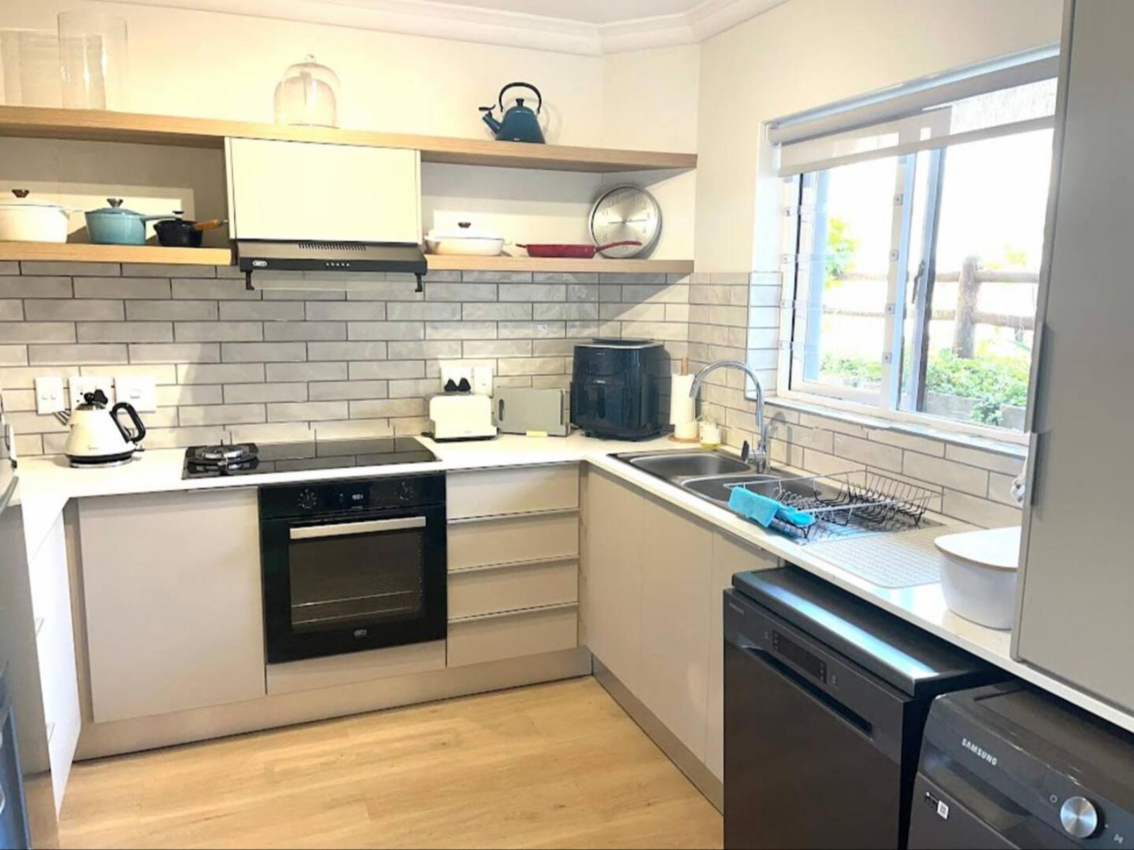 Room 1 — Kitchenette
