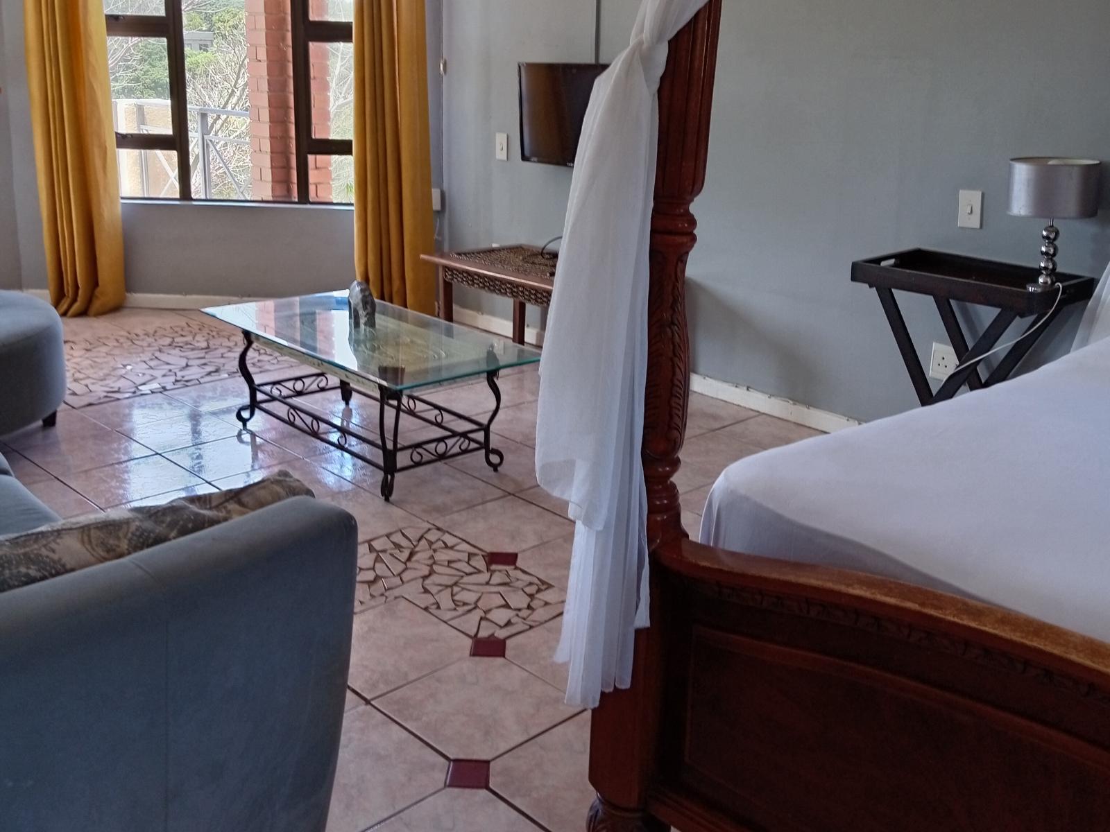 Room 1 — Photo of the whole room