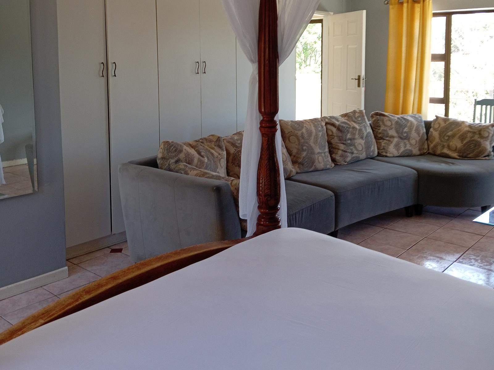 Room 1 — Photo of the whole room