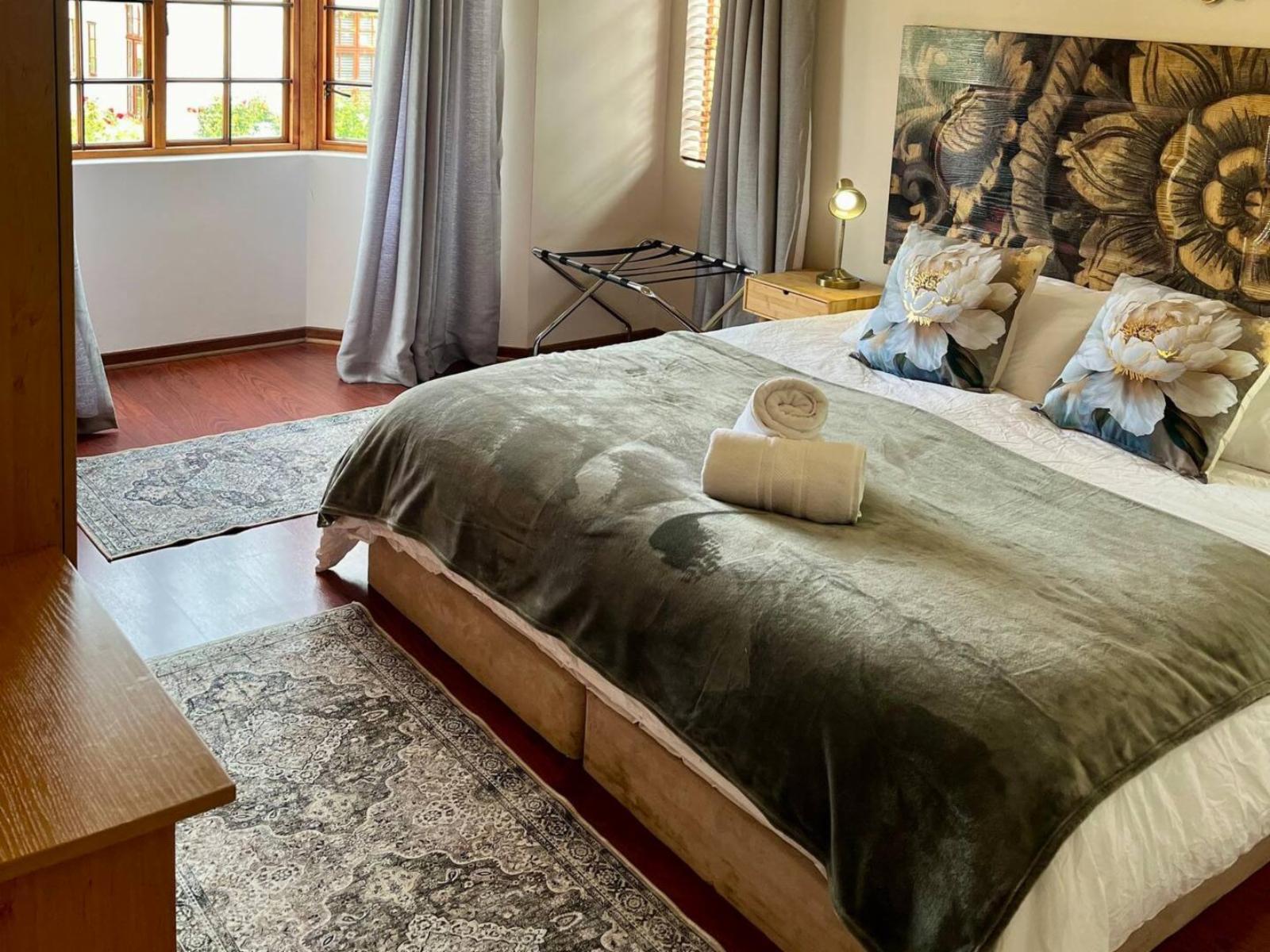 Room 1 — Photo of the whole room