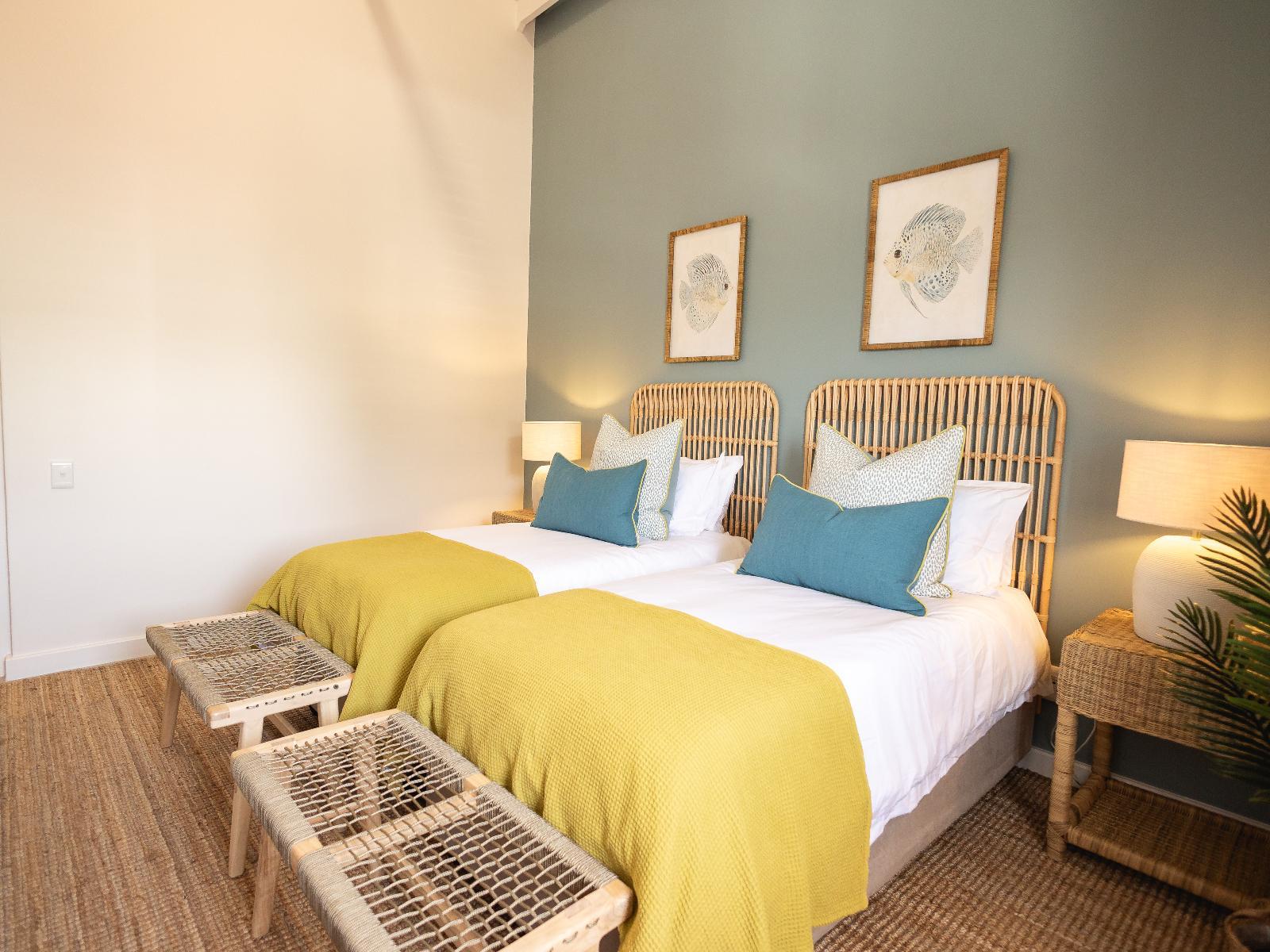 Room 1 — Photo of the whole room