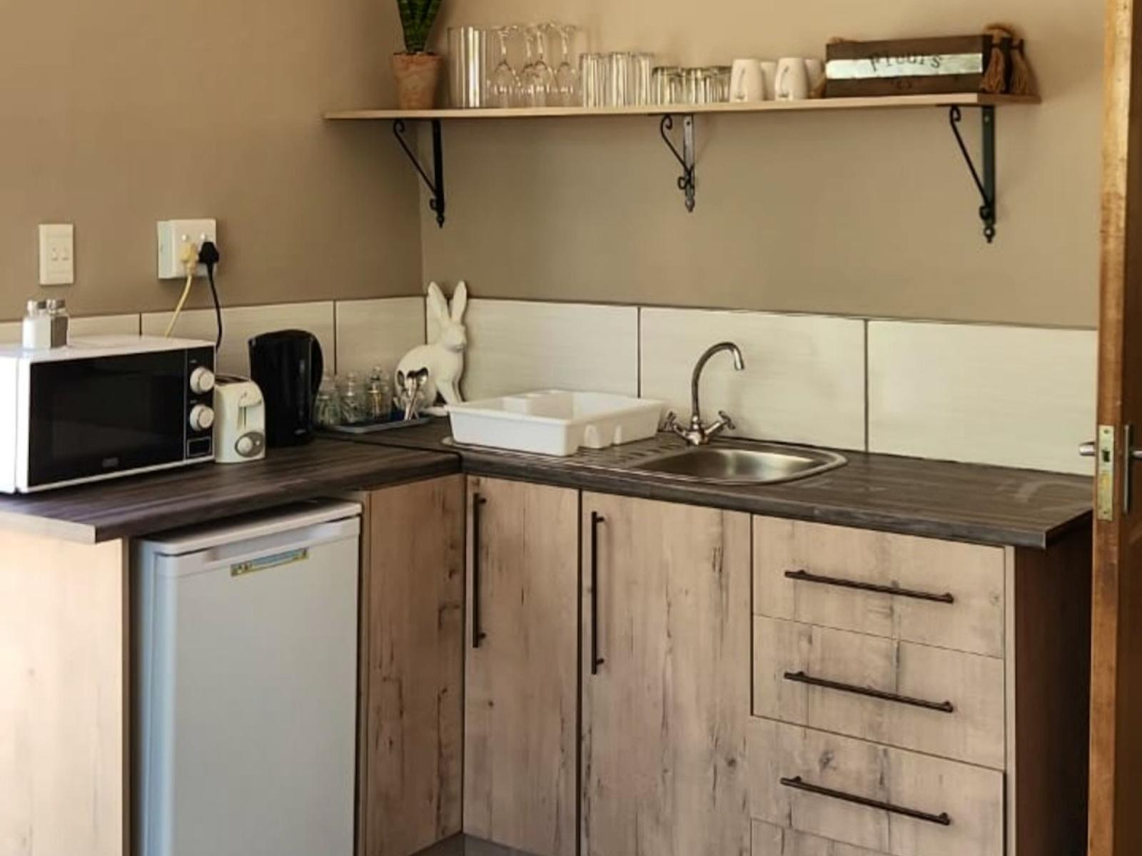 Room 1 — Kitchenette