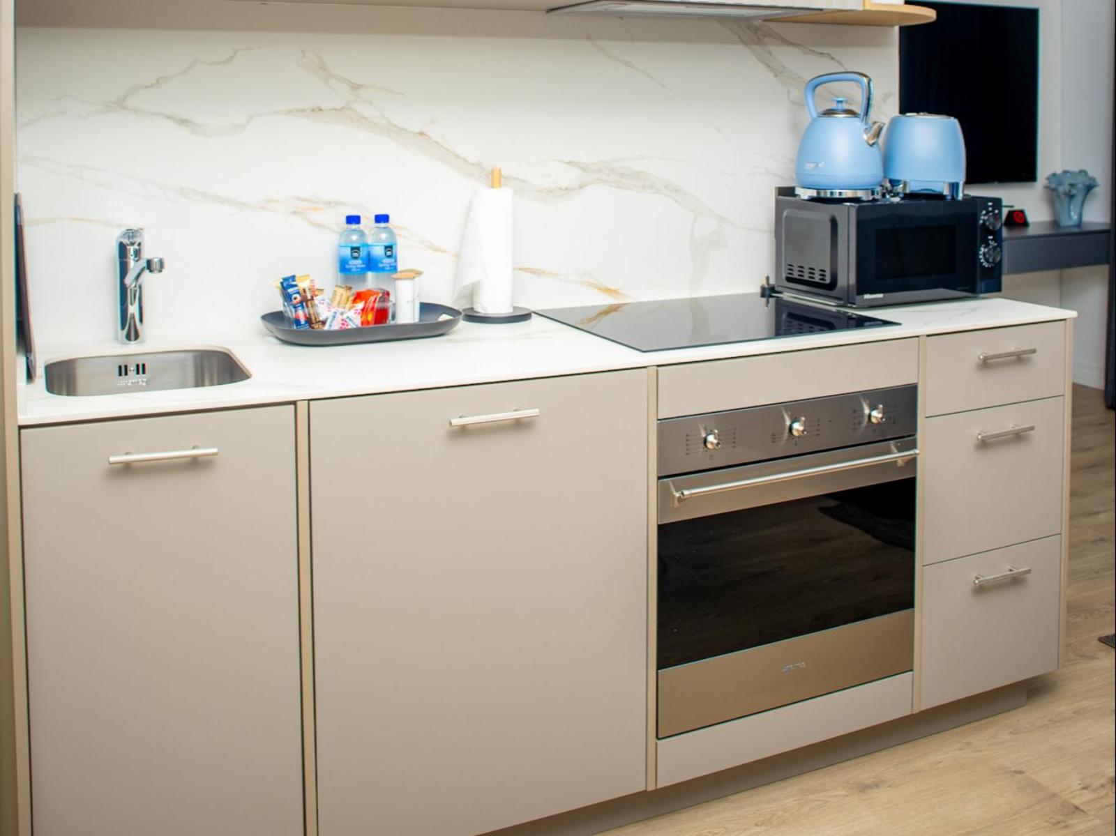 Room 1 — Kitchenette
