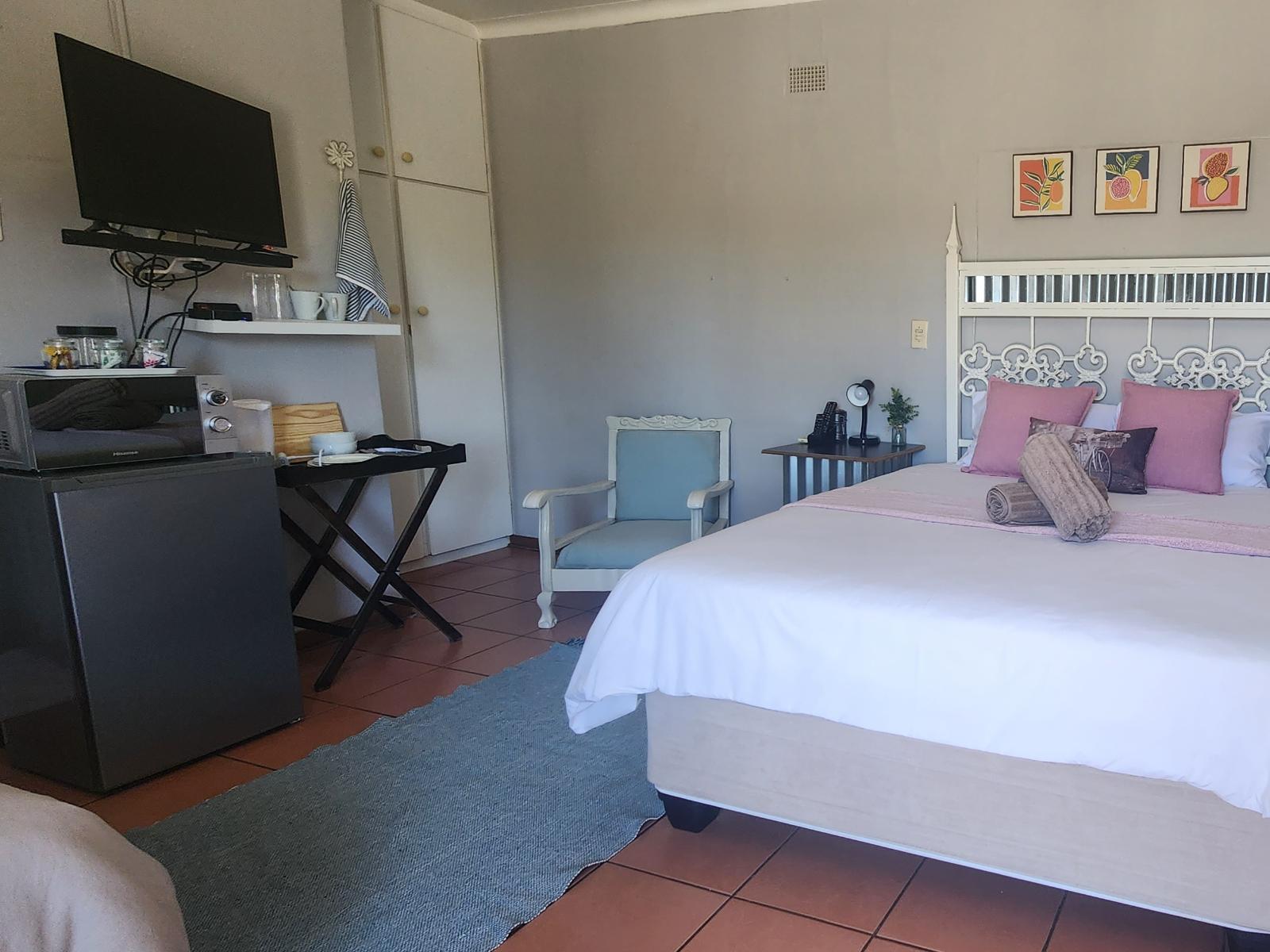 Room 1 — Photo of the whole room
