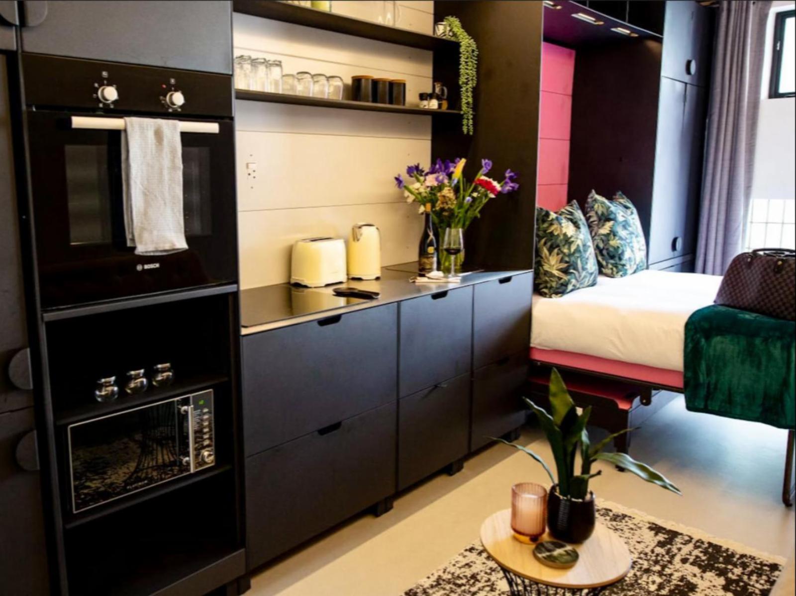 Room 1 — Kitchenette