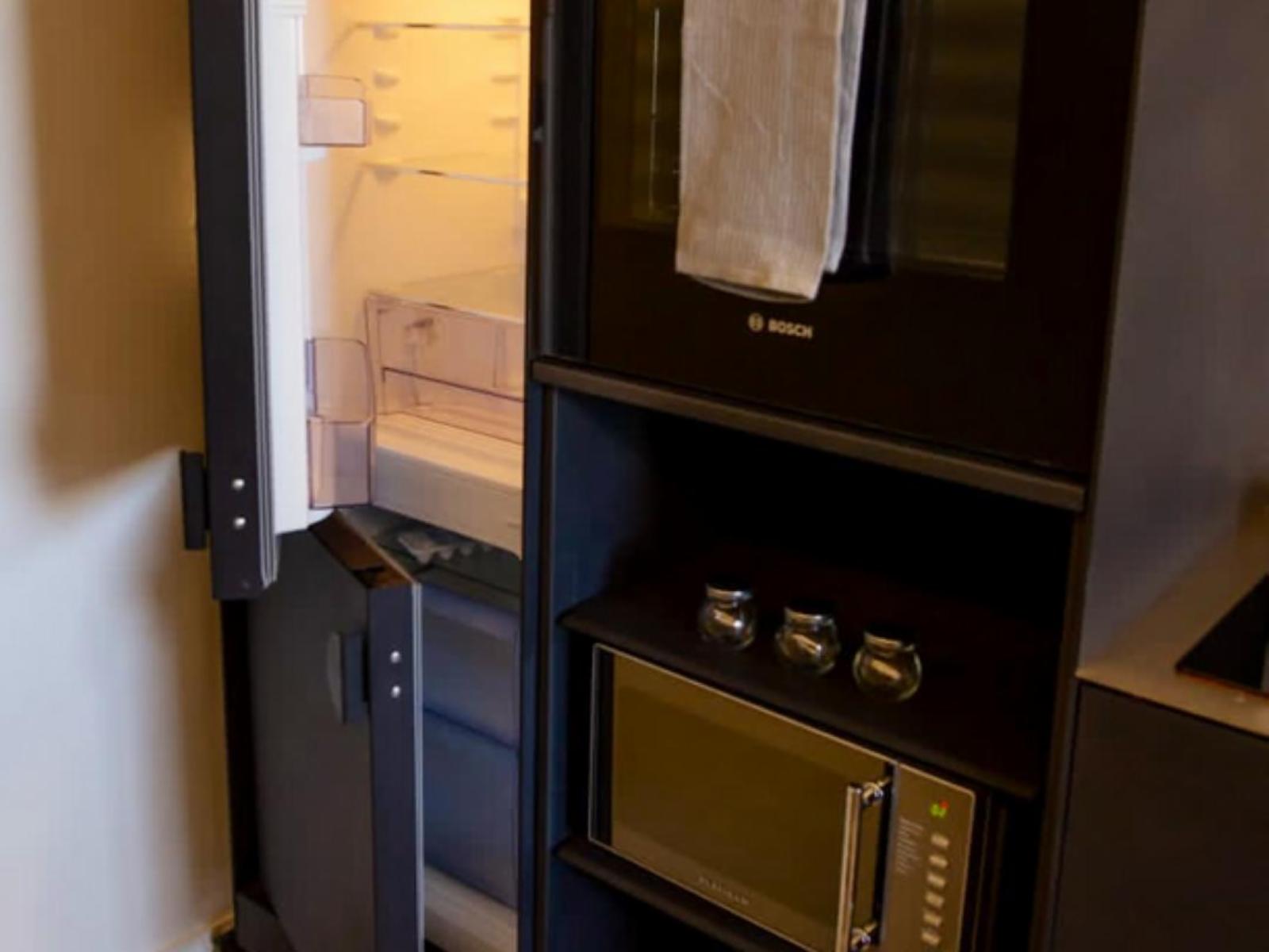 Room 1 — Kitchenette