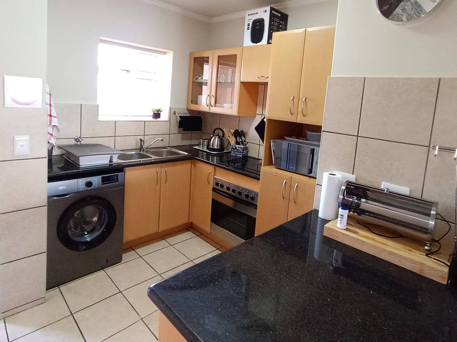 Room 1 — Kitchenette
