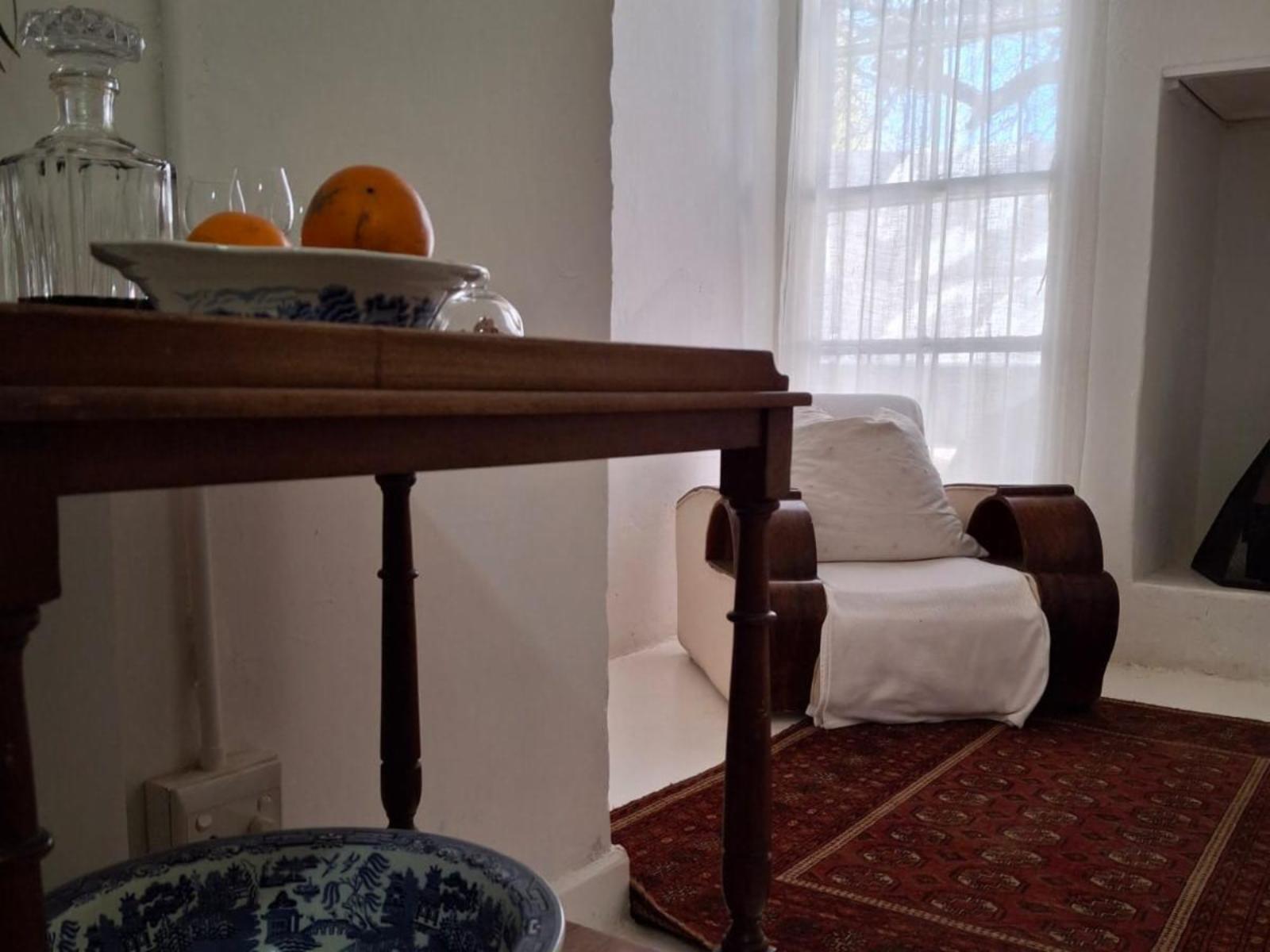 Room 1 — Decorative detail