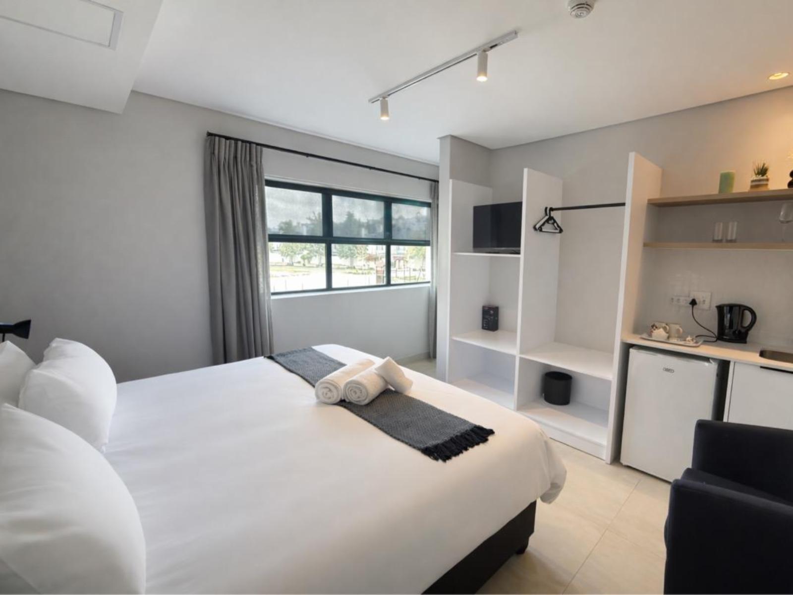 Room 2 — Photo of the whole room