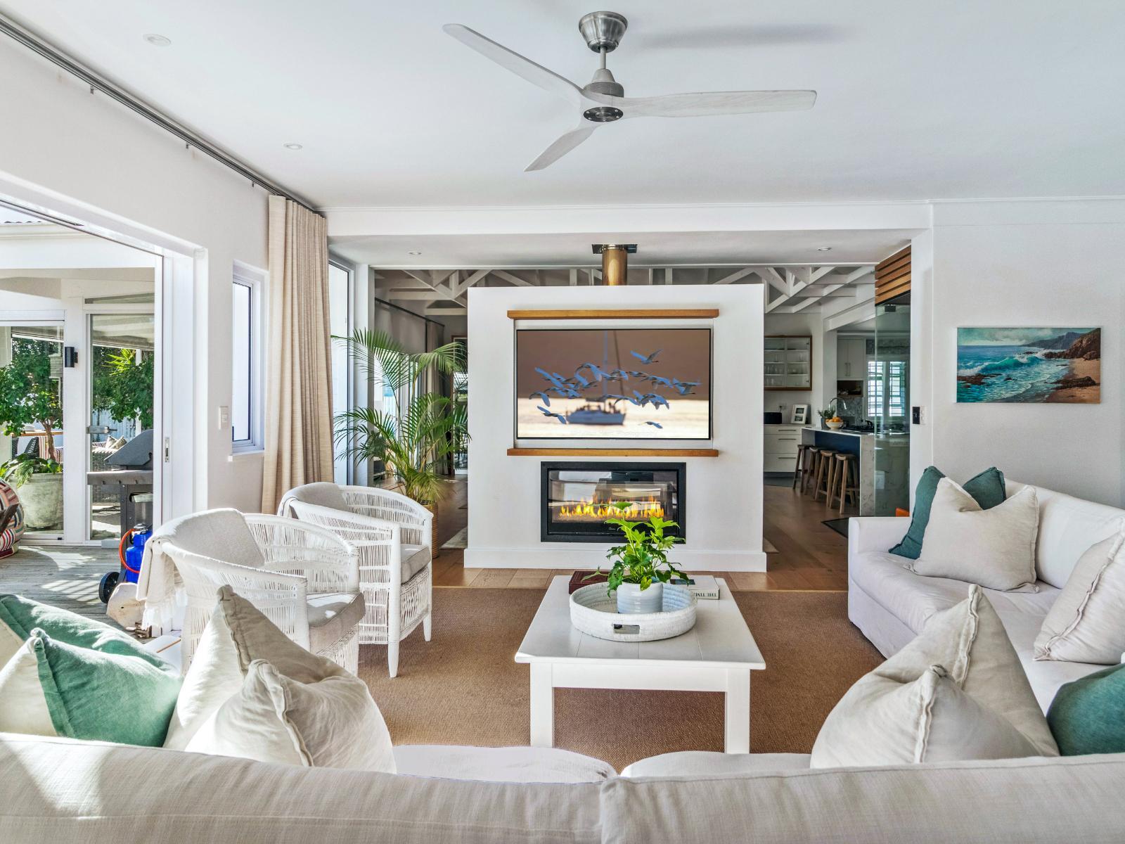 Island Retreat - Luxury Getaway - Thesen Island