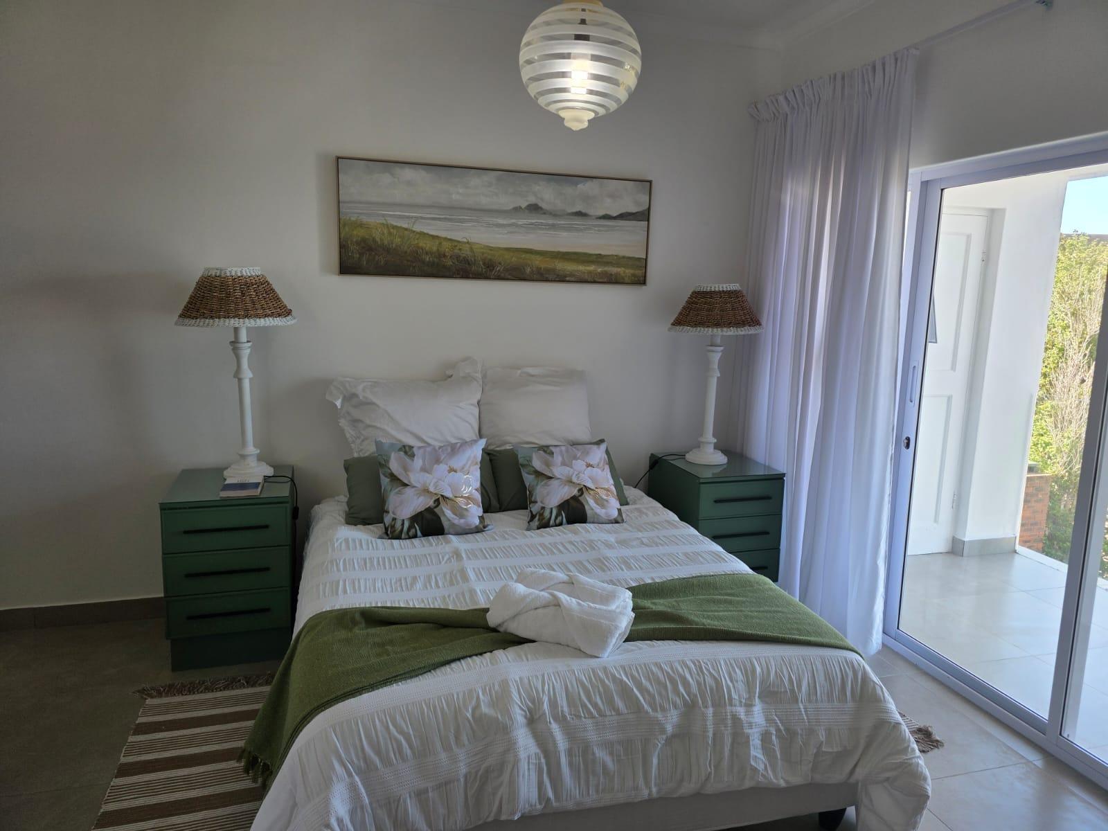 Room 1 — Photo of the whole room