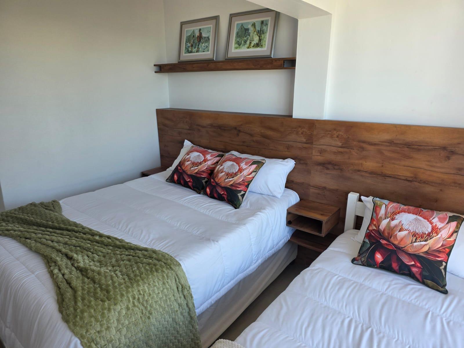 Room 1 — Photo of the whole room