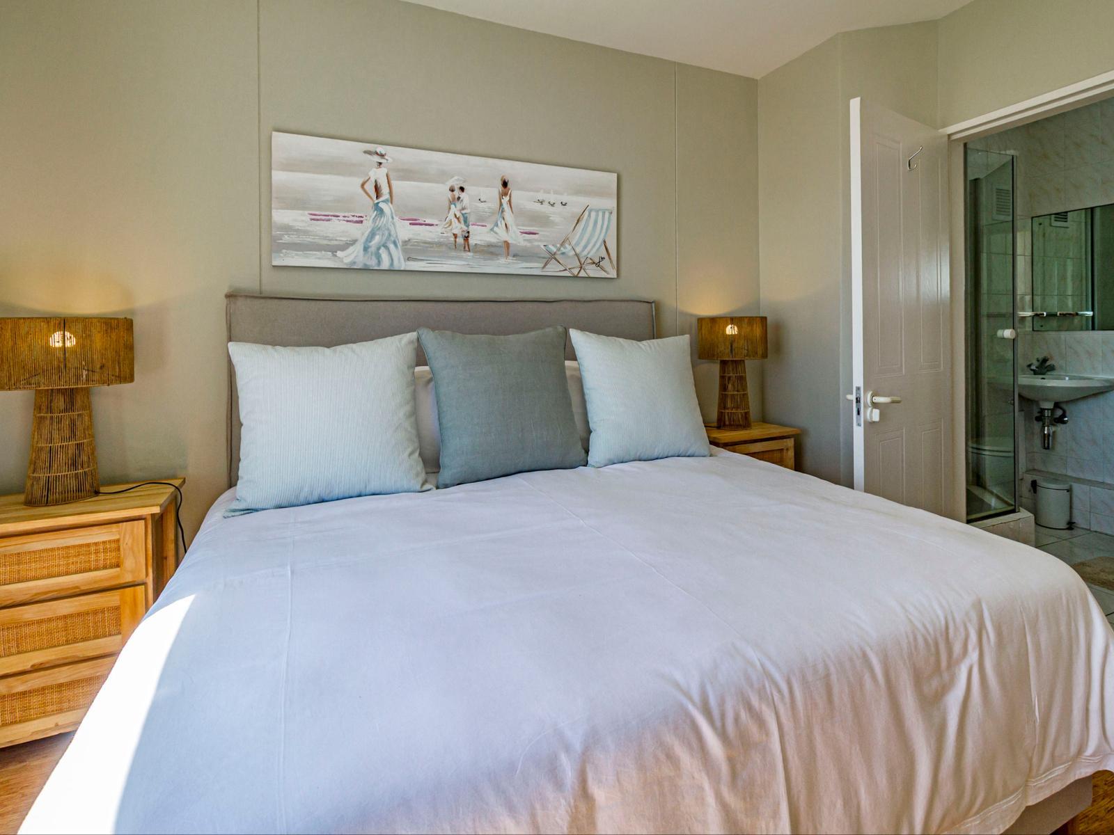 Room 1 — Photo of the whole room