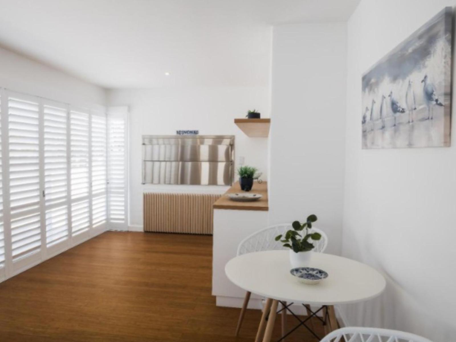 Room 1 — Breakfast area