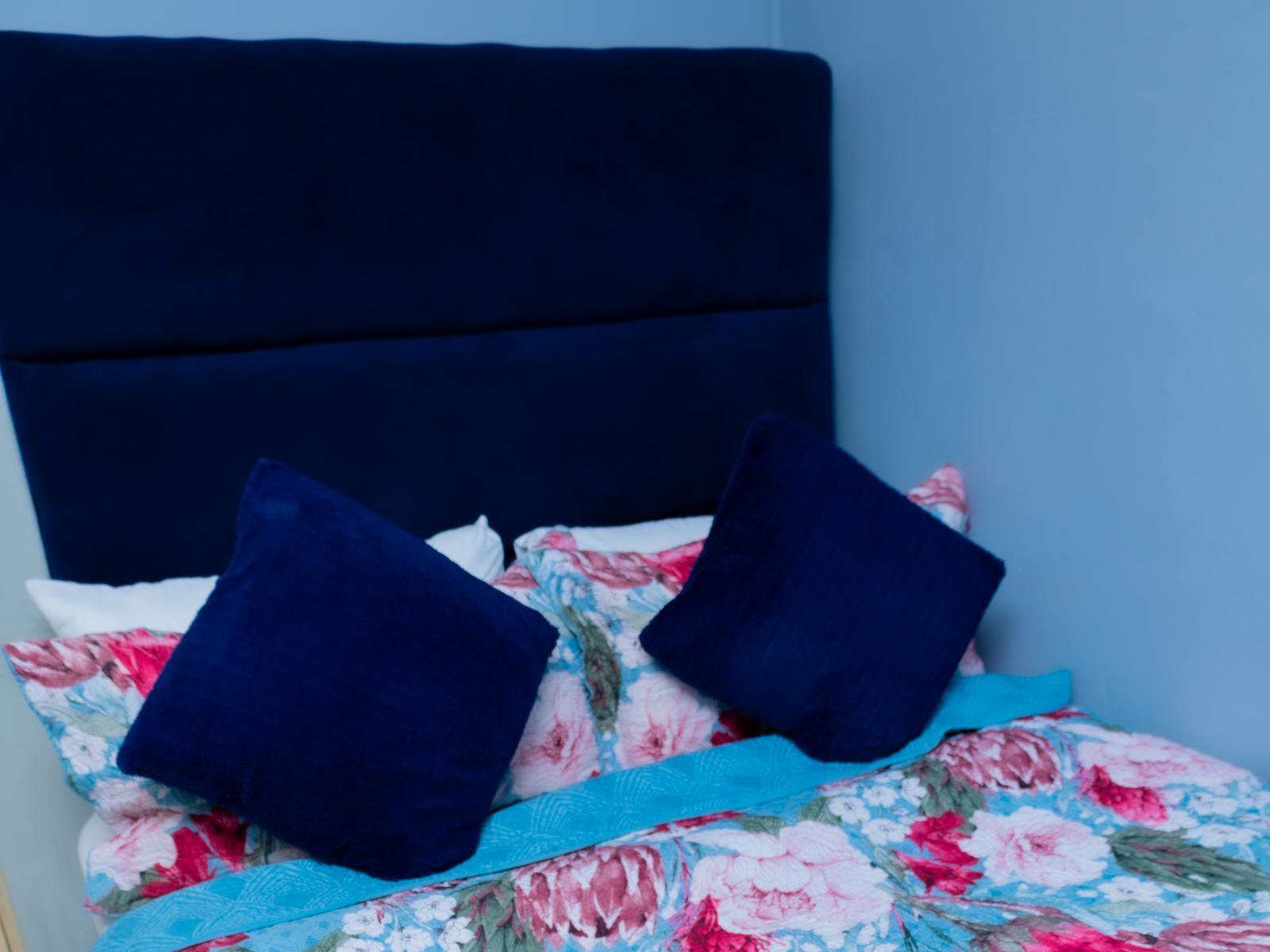 Room 4 — Bed