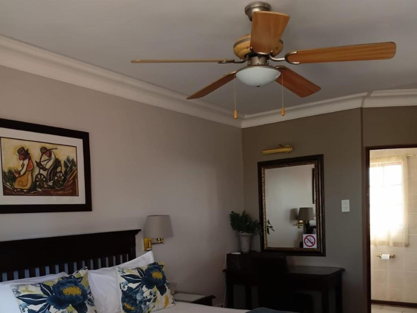 Room 1 — Decorative detail