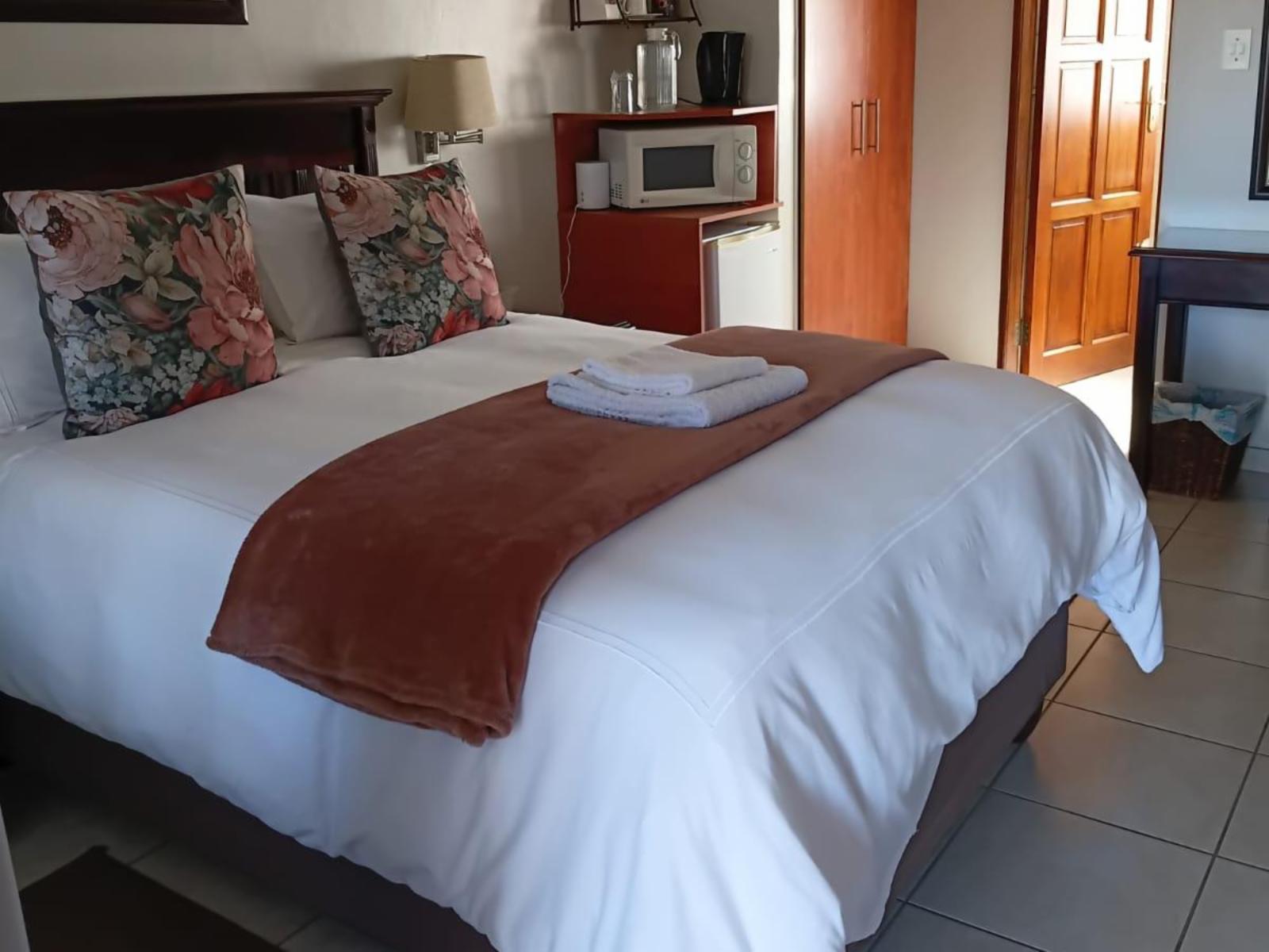 Room 1 — Photo of the whole room