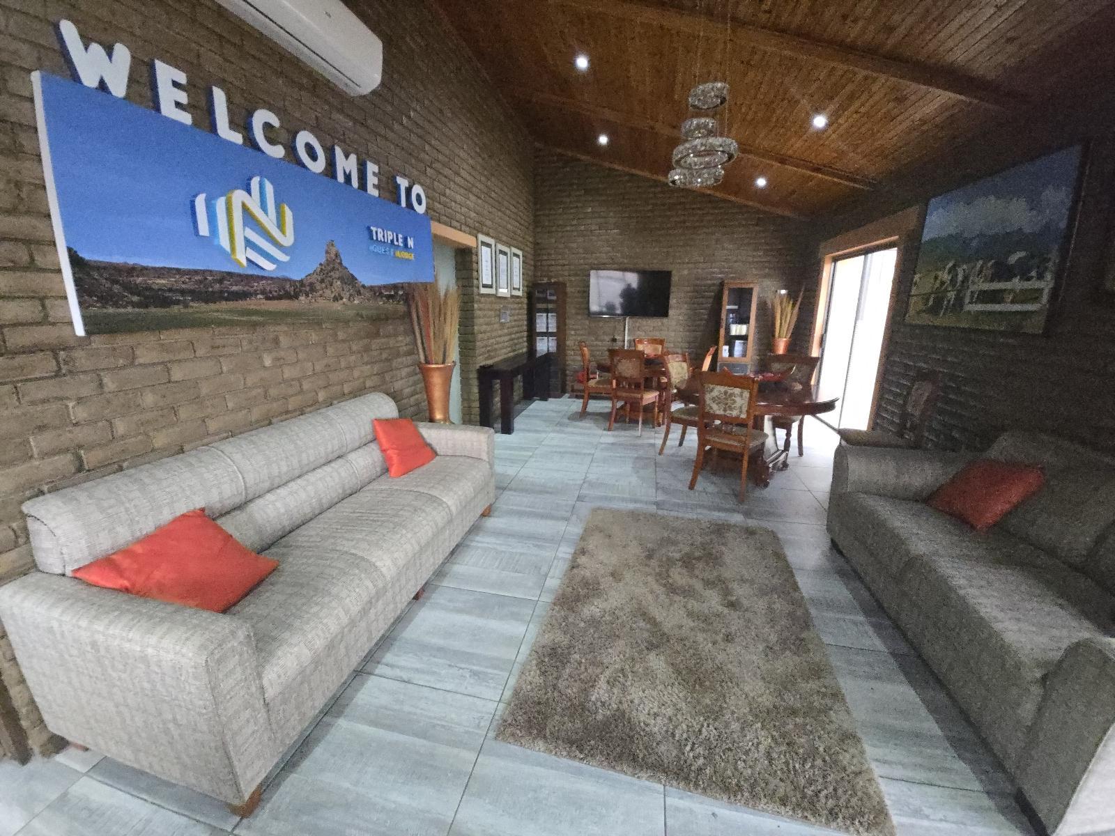 Communal lounge/ TV room