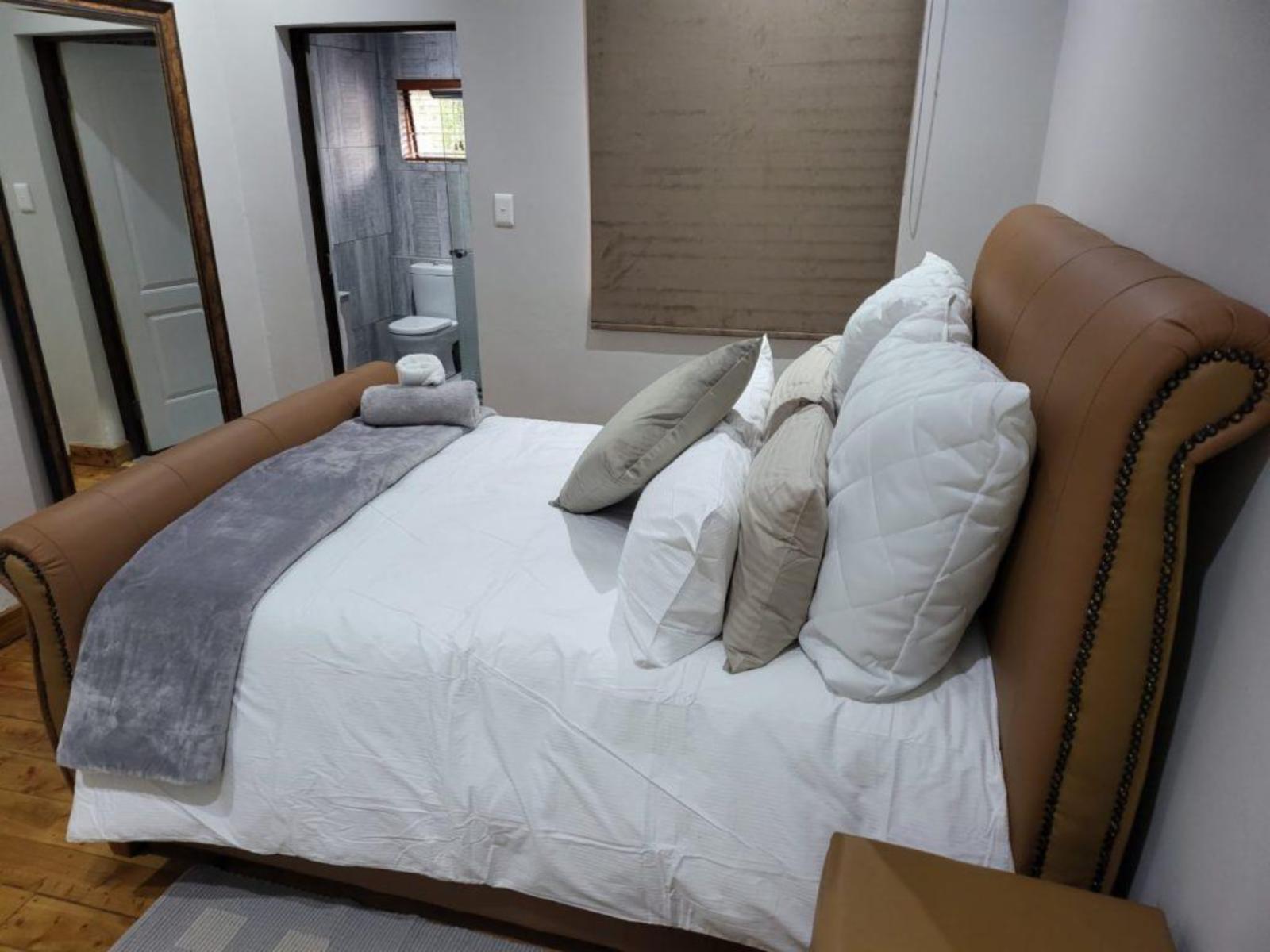 Room 1 — Photo of the whole room