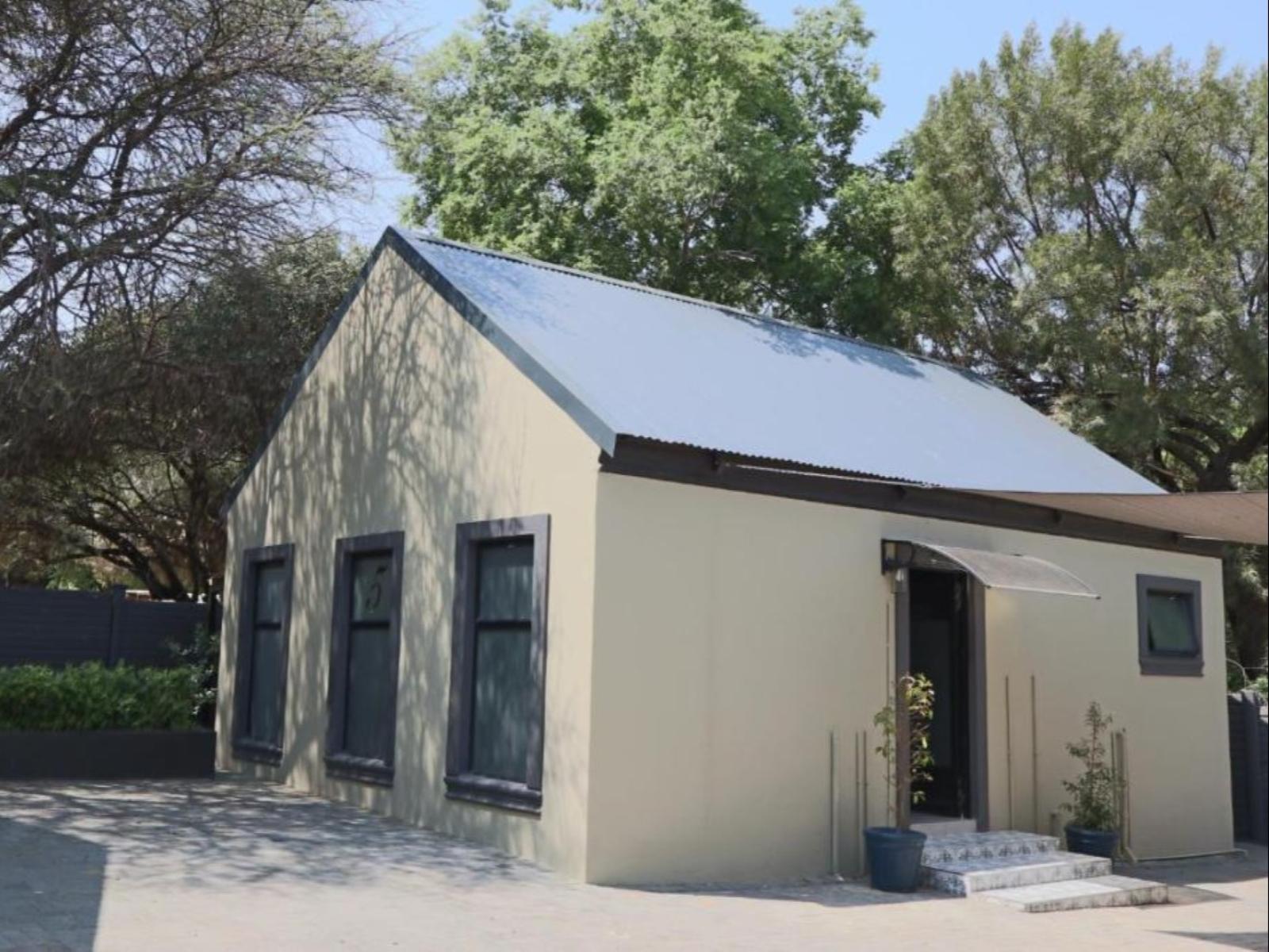 Room 5 — Facade or entrance