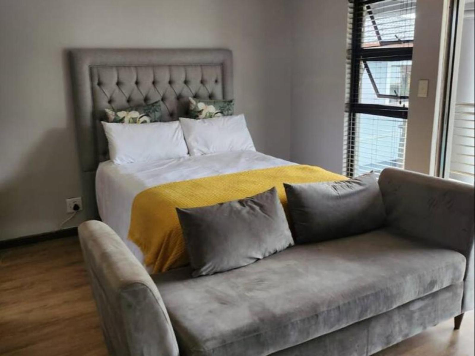 Room 1 — Photo of the whole room