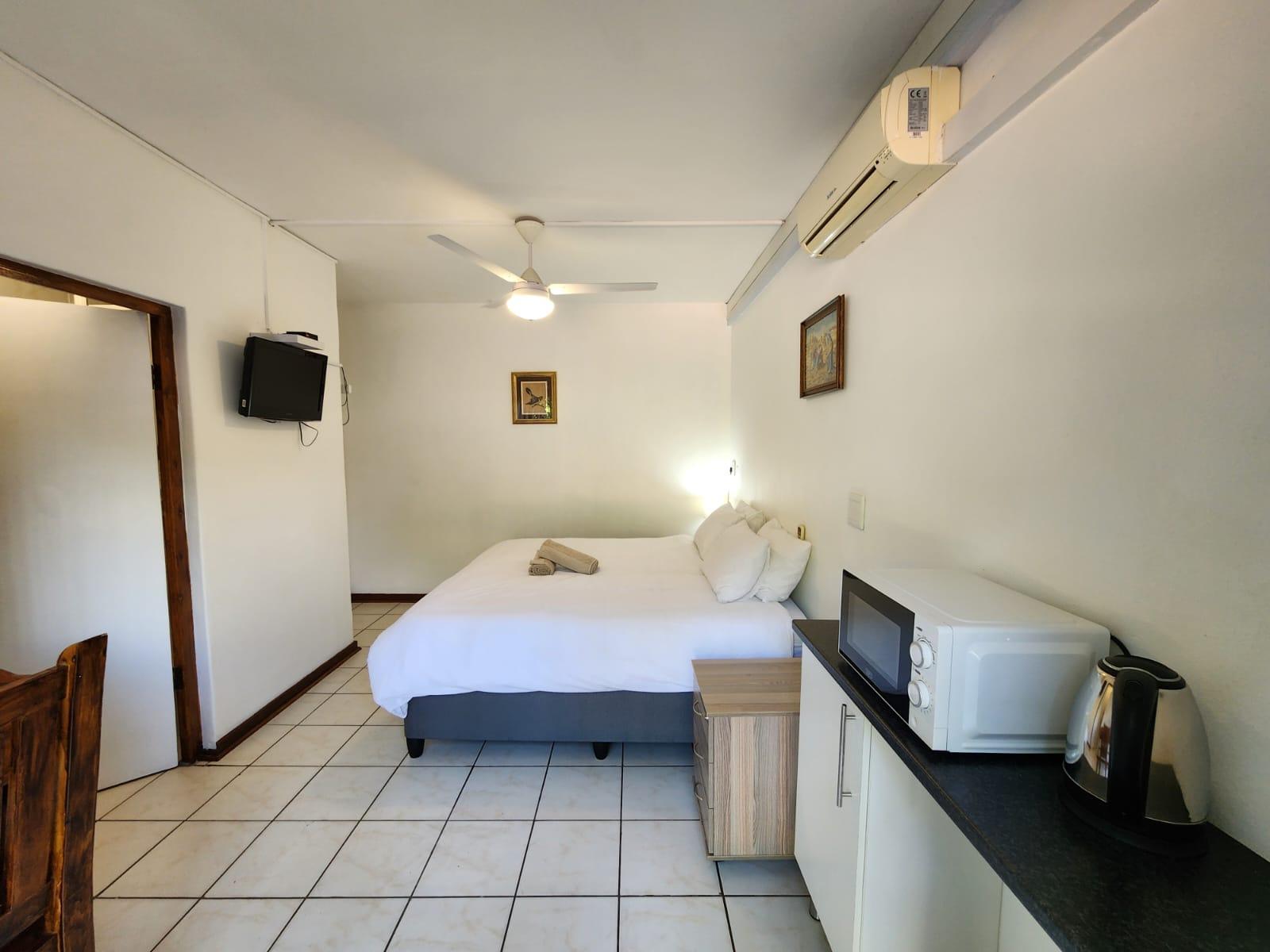 Room 1 — Photo of the whole room