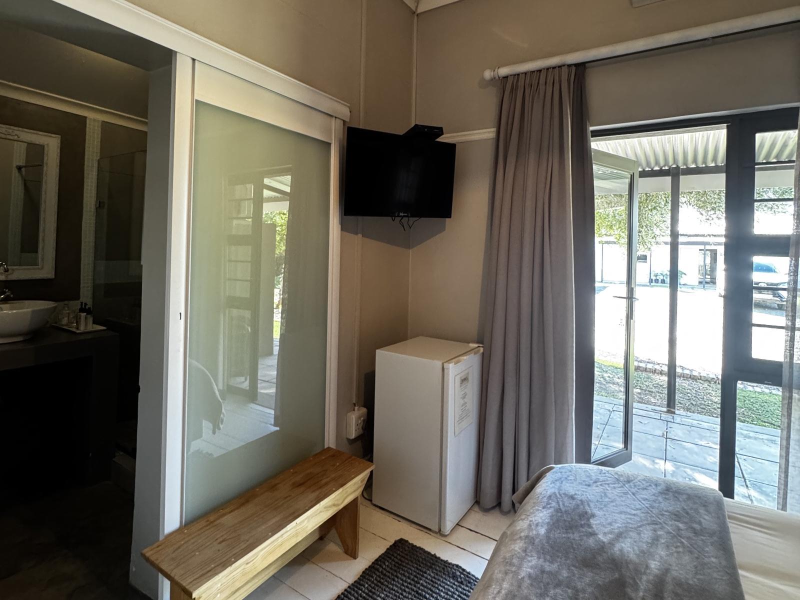Room 1 — TV and multimedia
