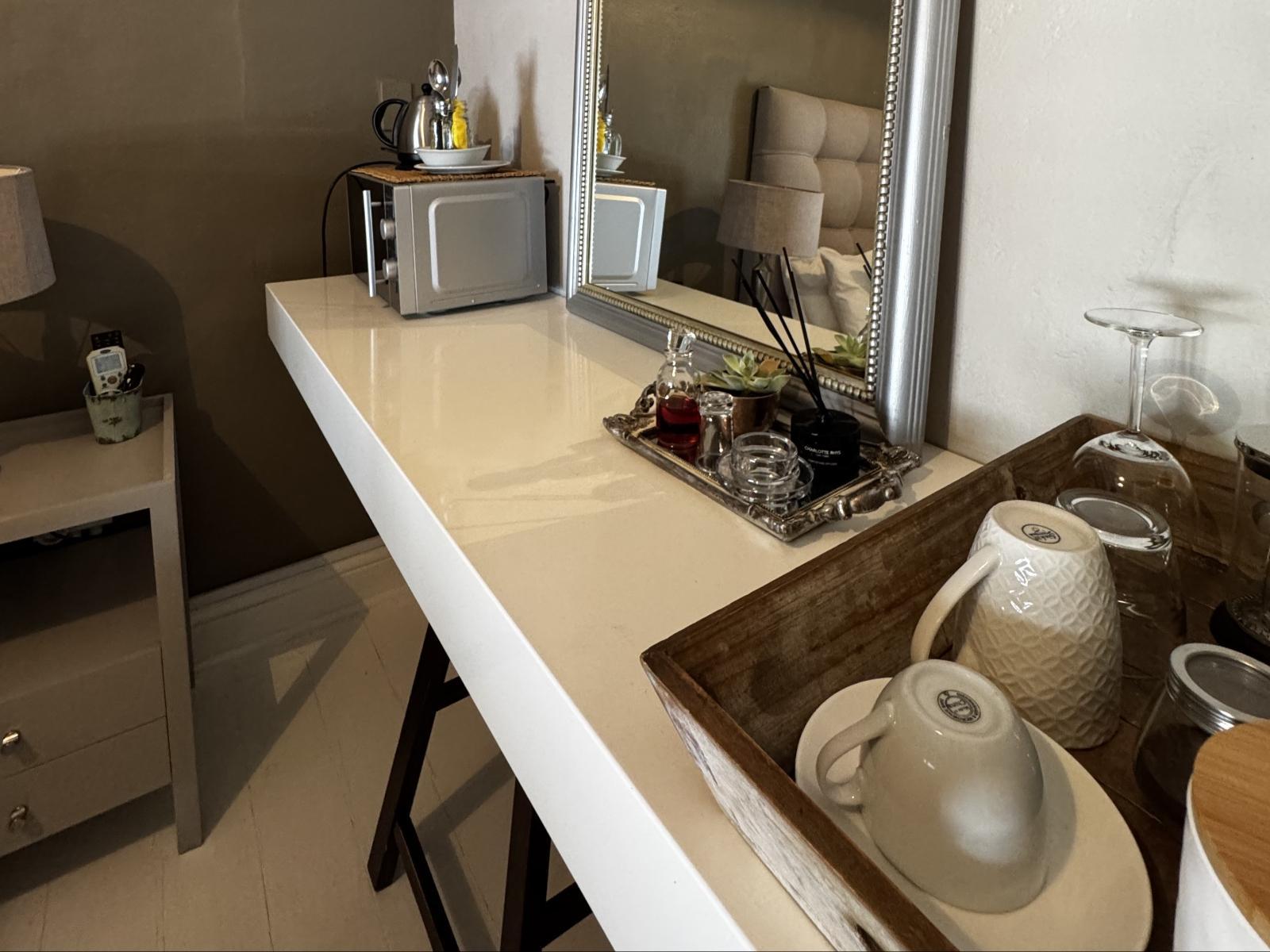 Room 1 — Coffee/tea facilities