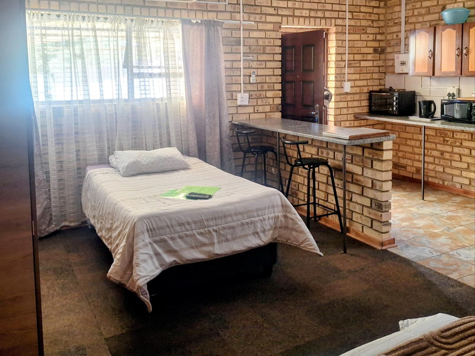 Room 1 — Photo of the whole room