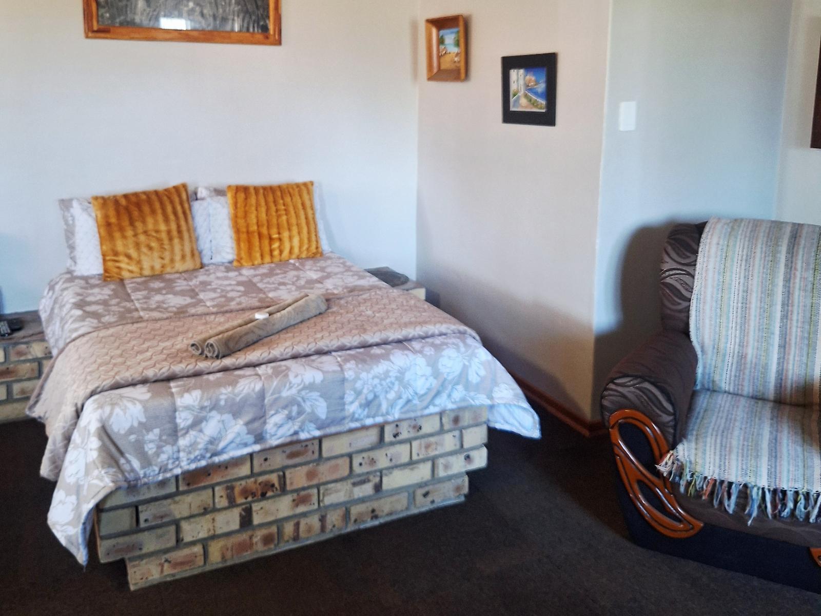 Room 1 — Photo of the whole room