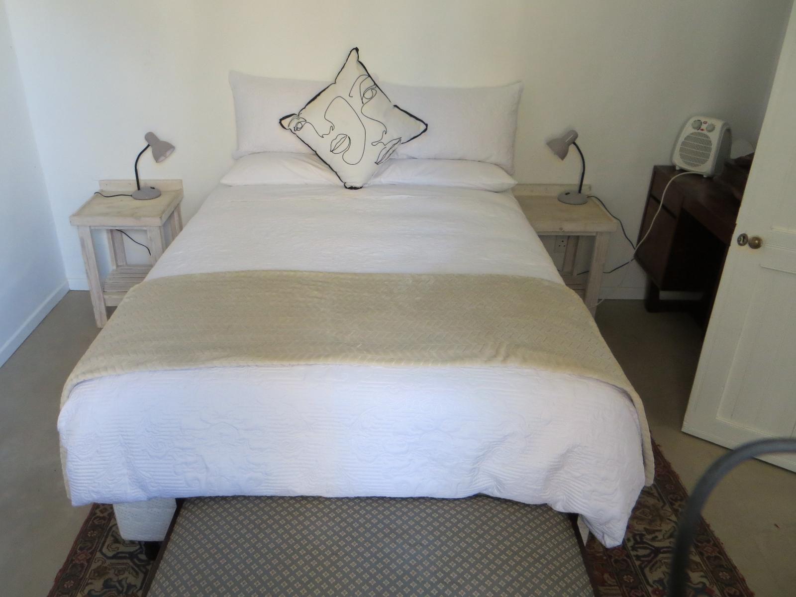 Room 1 — Photo of the whole room