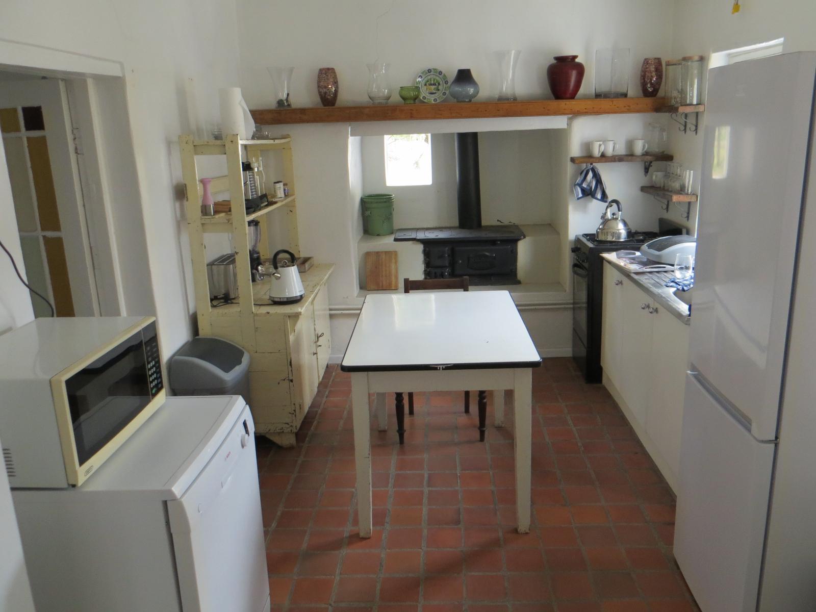 Room 1 — Kitchenette