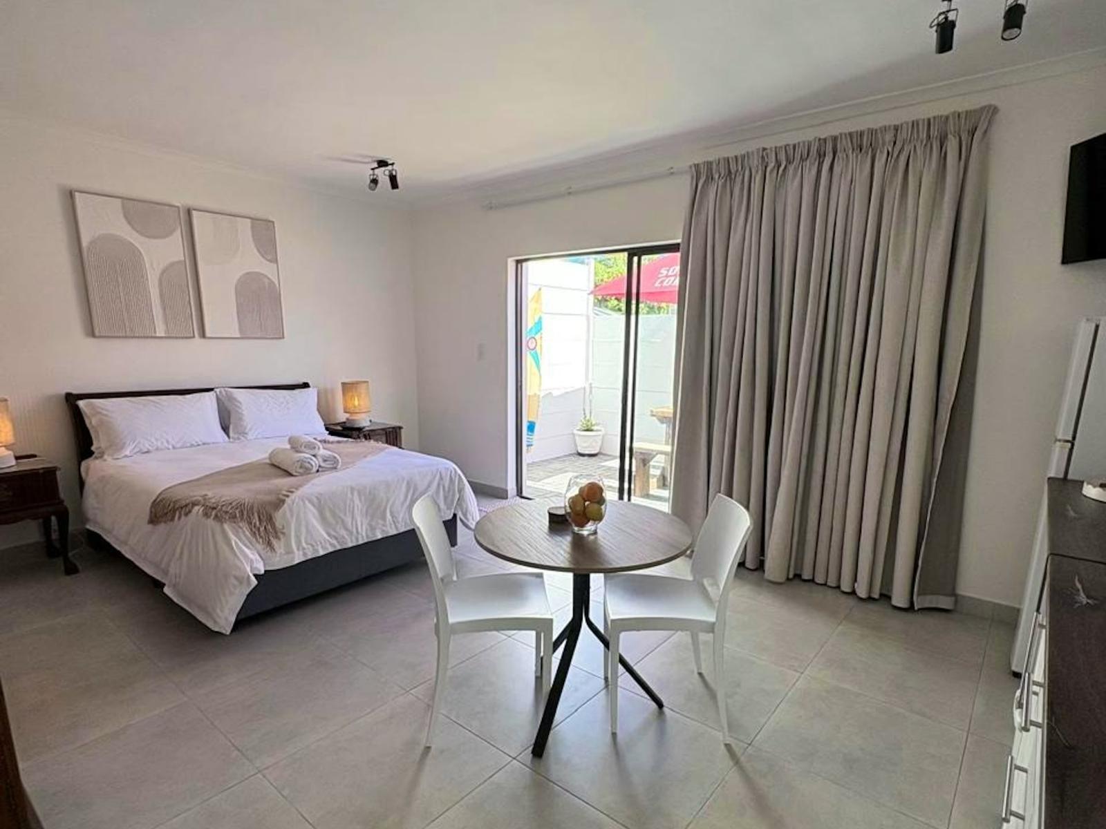Room 1 — Photo of the whole room