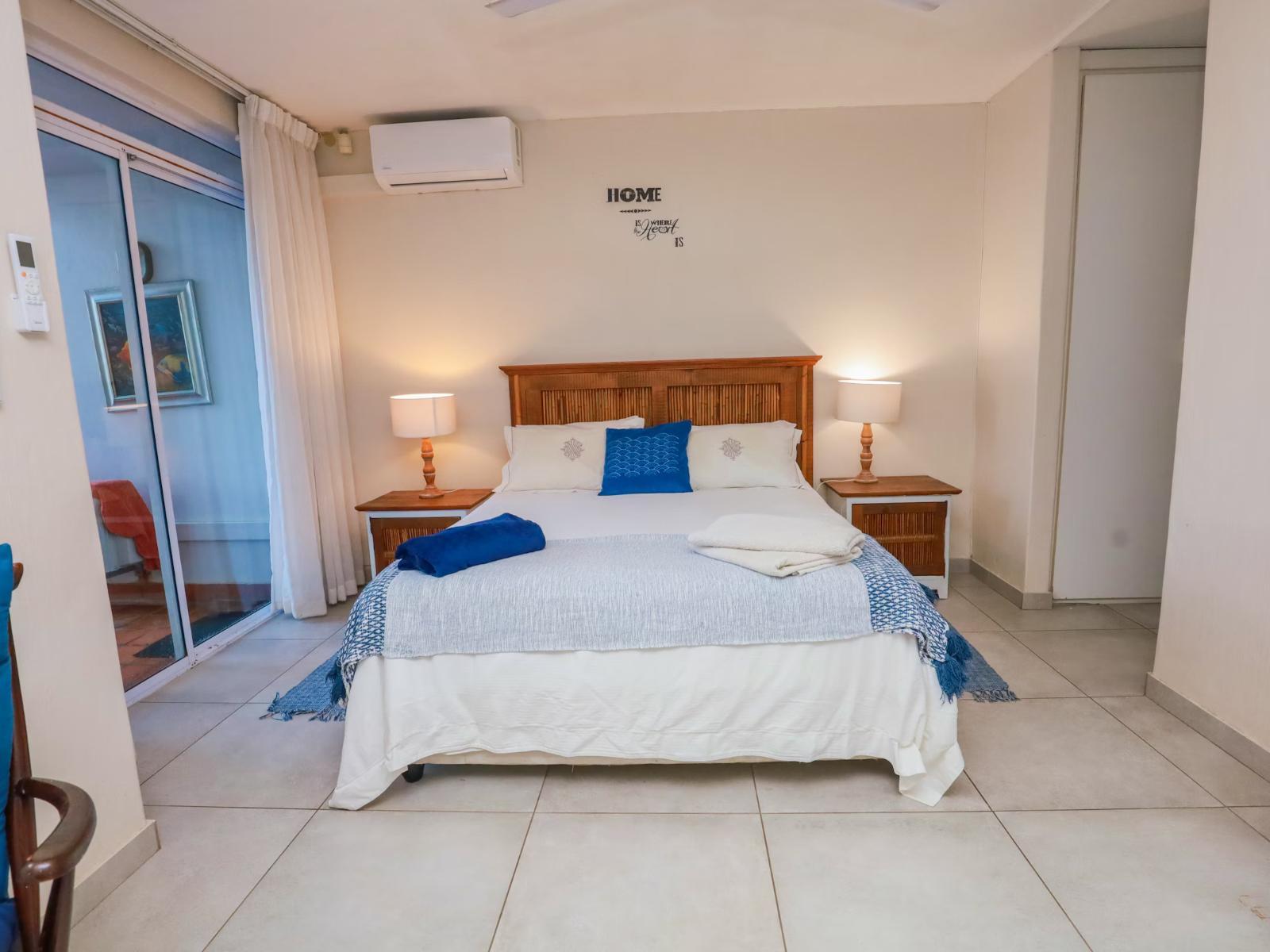 Room 1 — Photo of the whole room