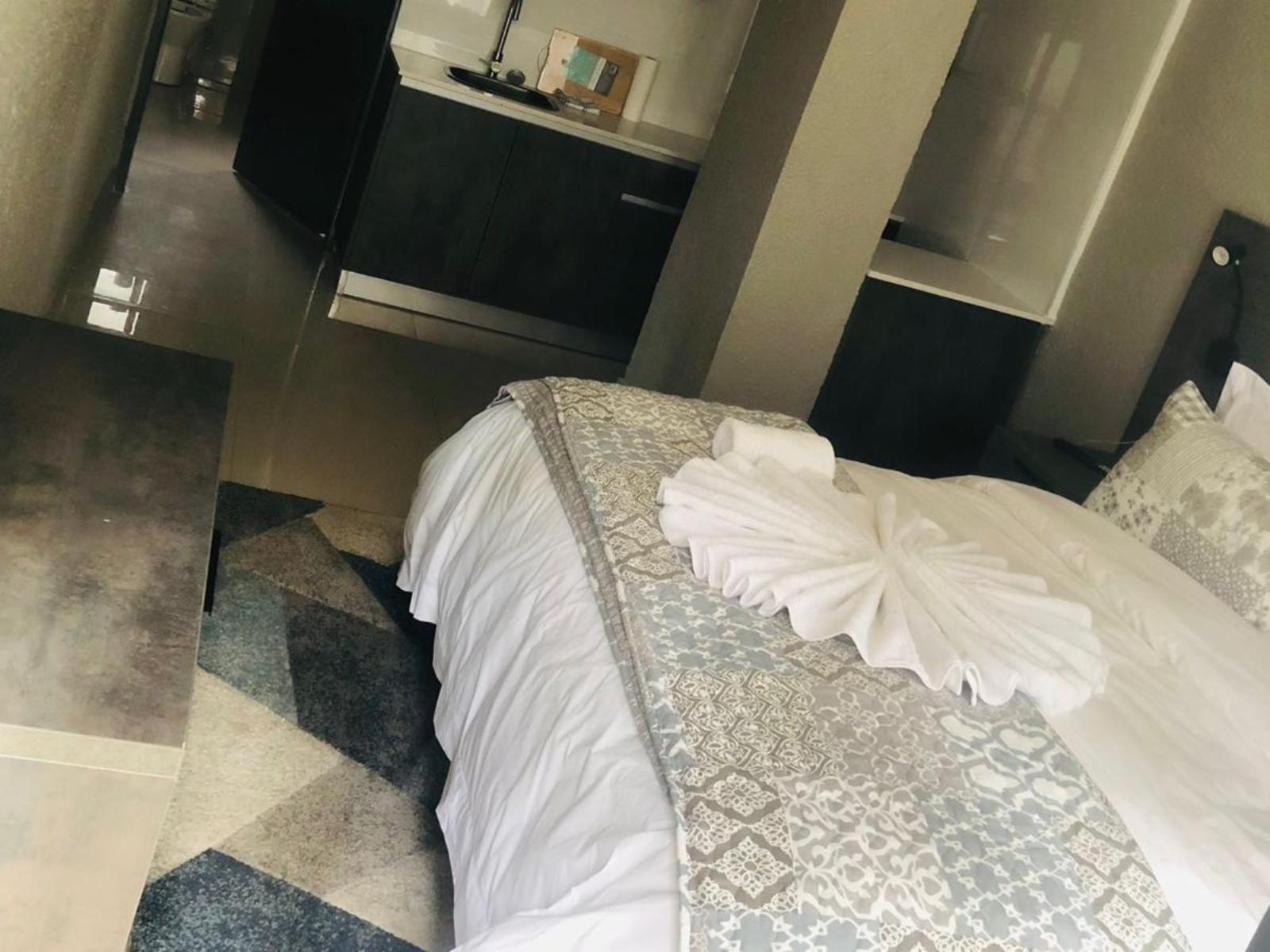 Room 1 — Photo of the whole room