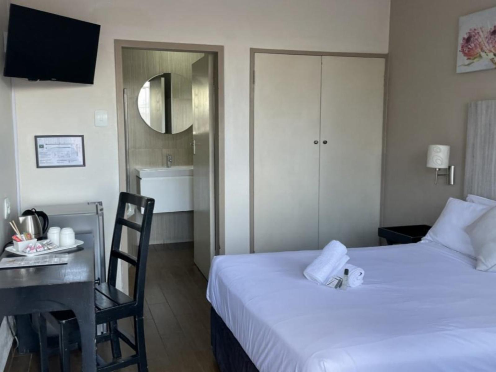 Room 3 — Photo of the whole room