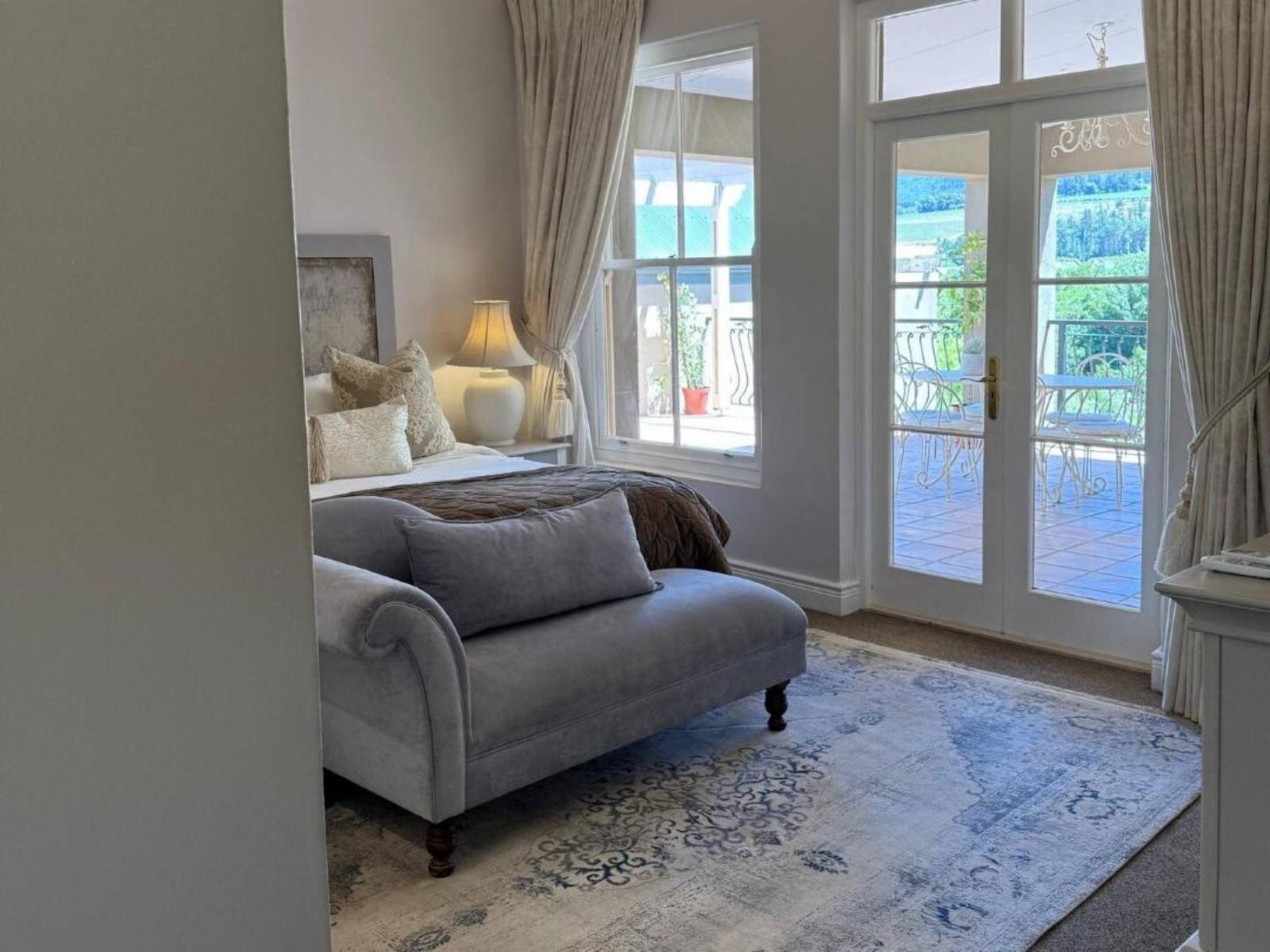 Room 1 — Photo of the whole room