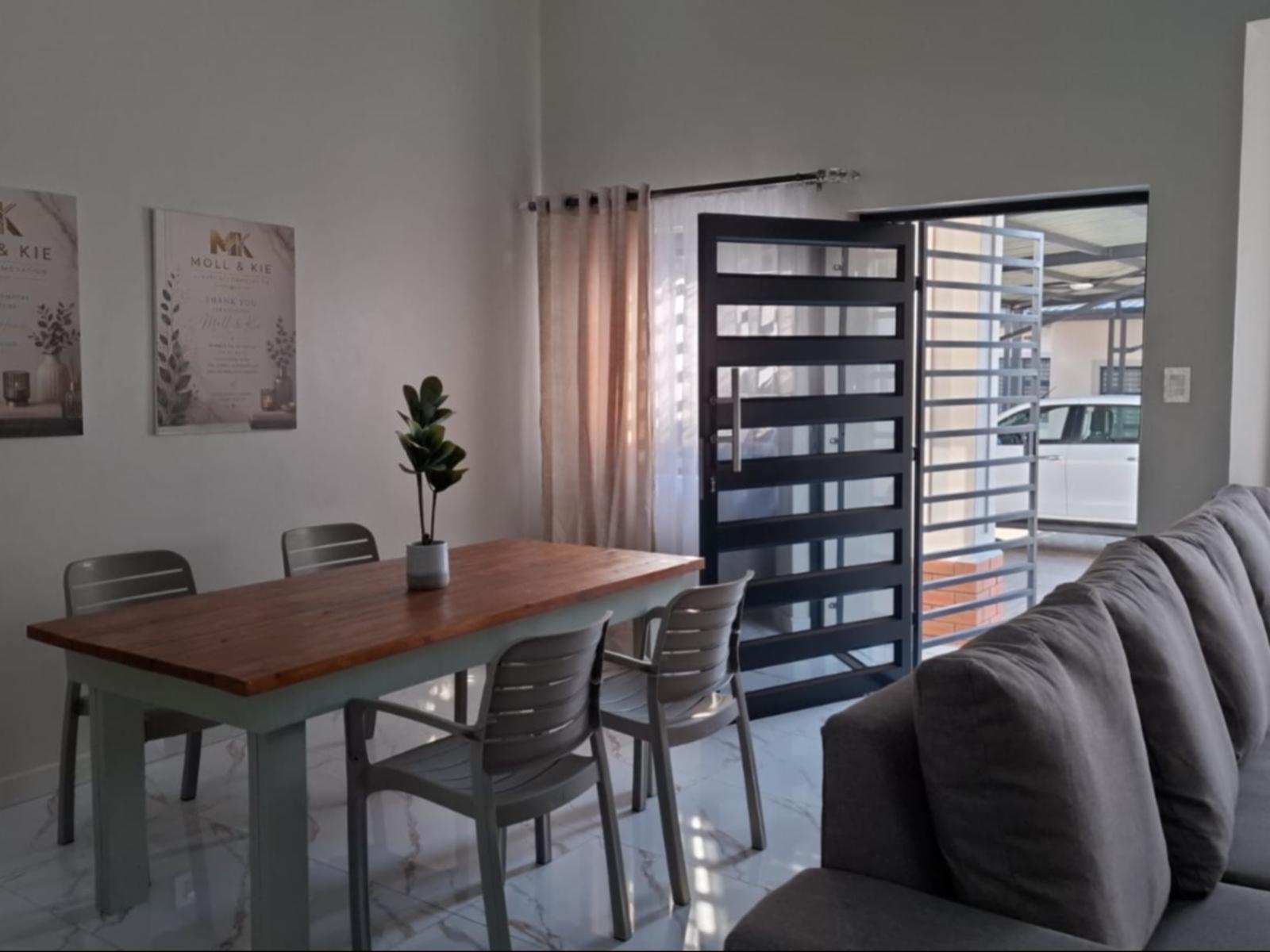 Room 1 — Facade or entrance
