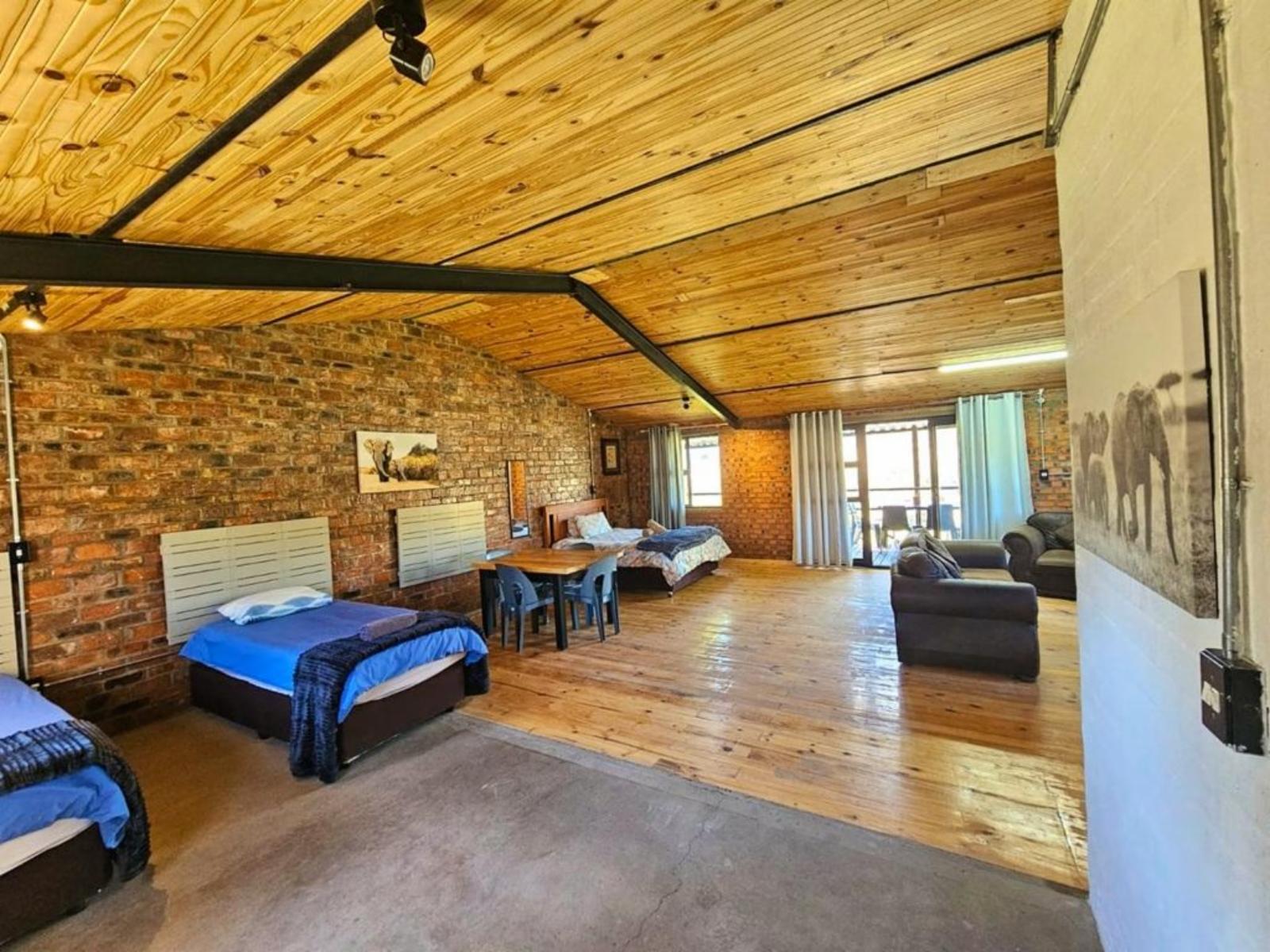 Room 1 — Photo of the whole room